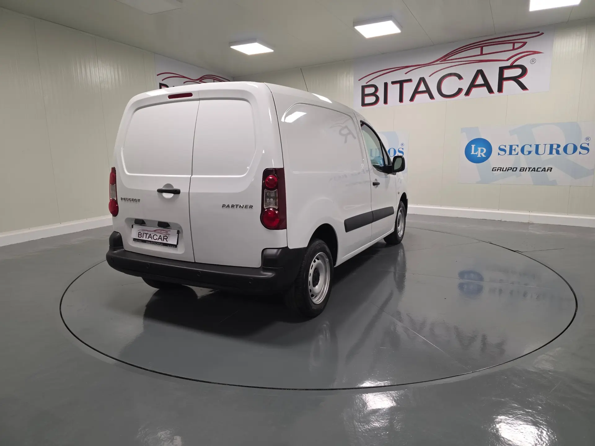 Peugeot Partner 1.6 HDI L1 PACK CD CLIM 36
