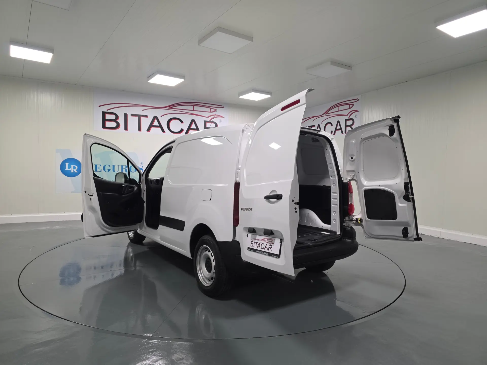 Peugeot Partner 1.6 HDI L1 PACK CD CLIM 45