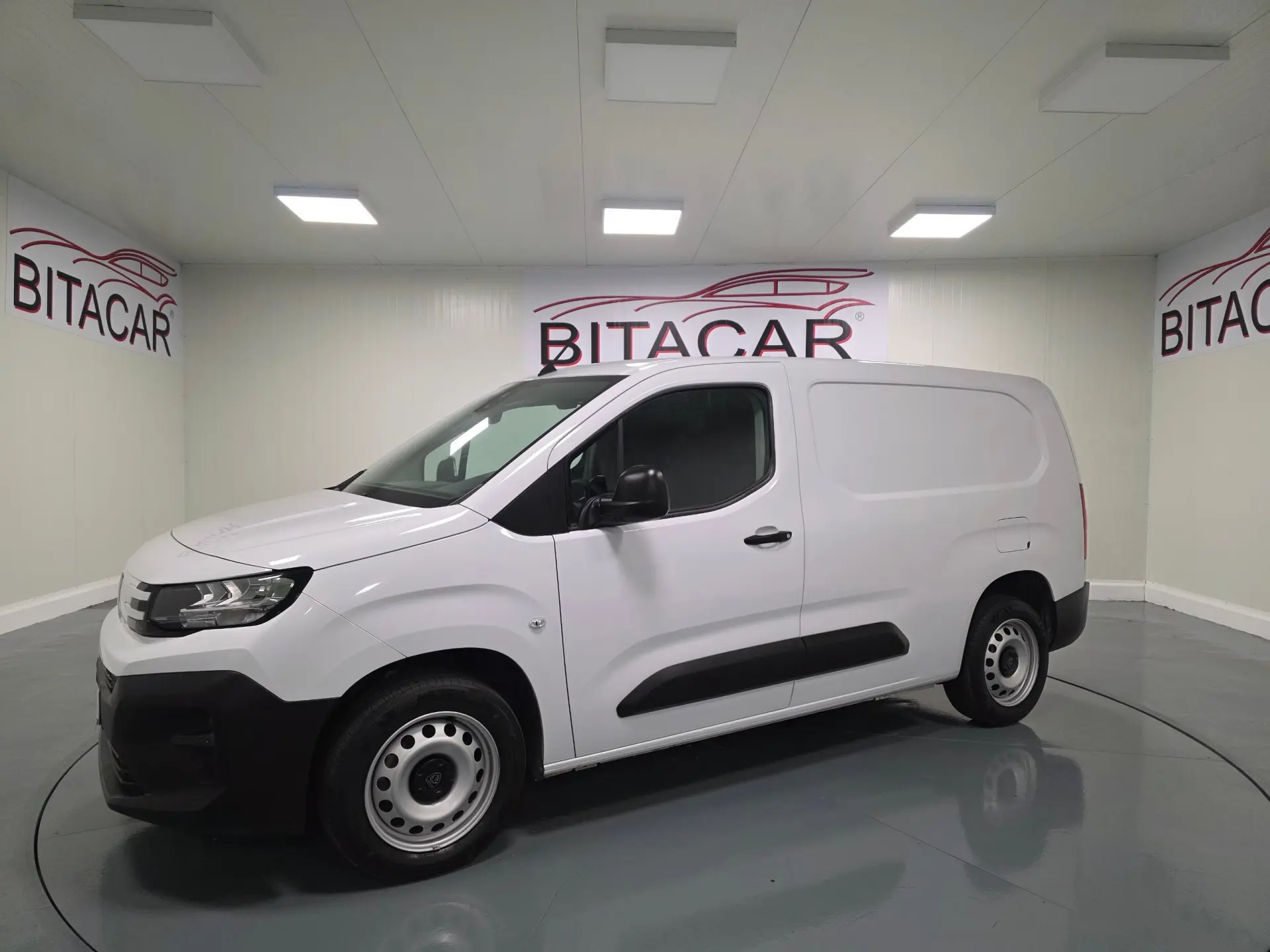 Peugeot Partner 1.5 BLUEHDI 100CV LONGA CAMARA TRASEIRA 17