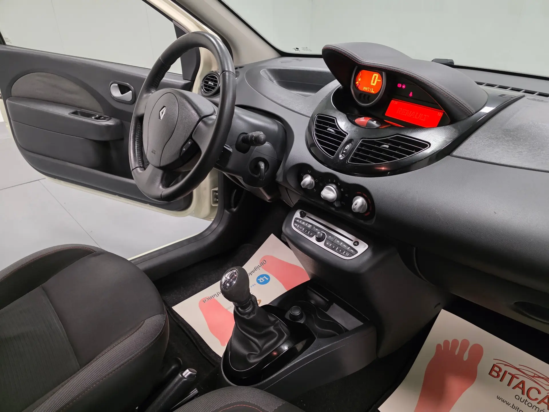 Renault Twingo 1.2 16V Dynamique 53