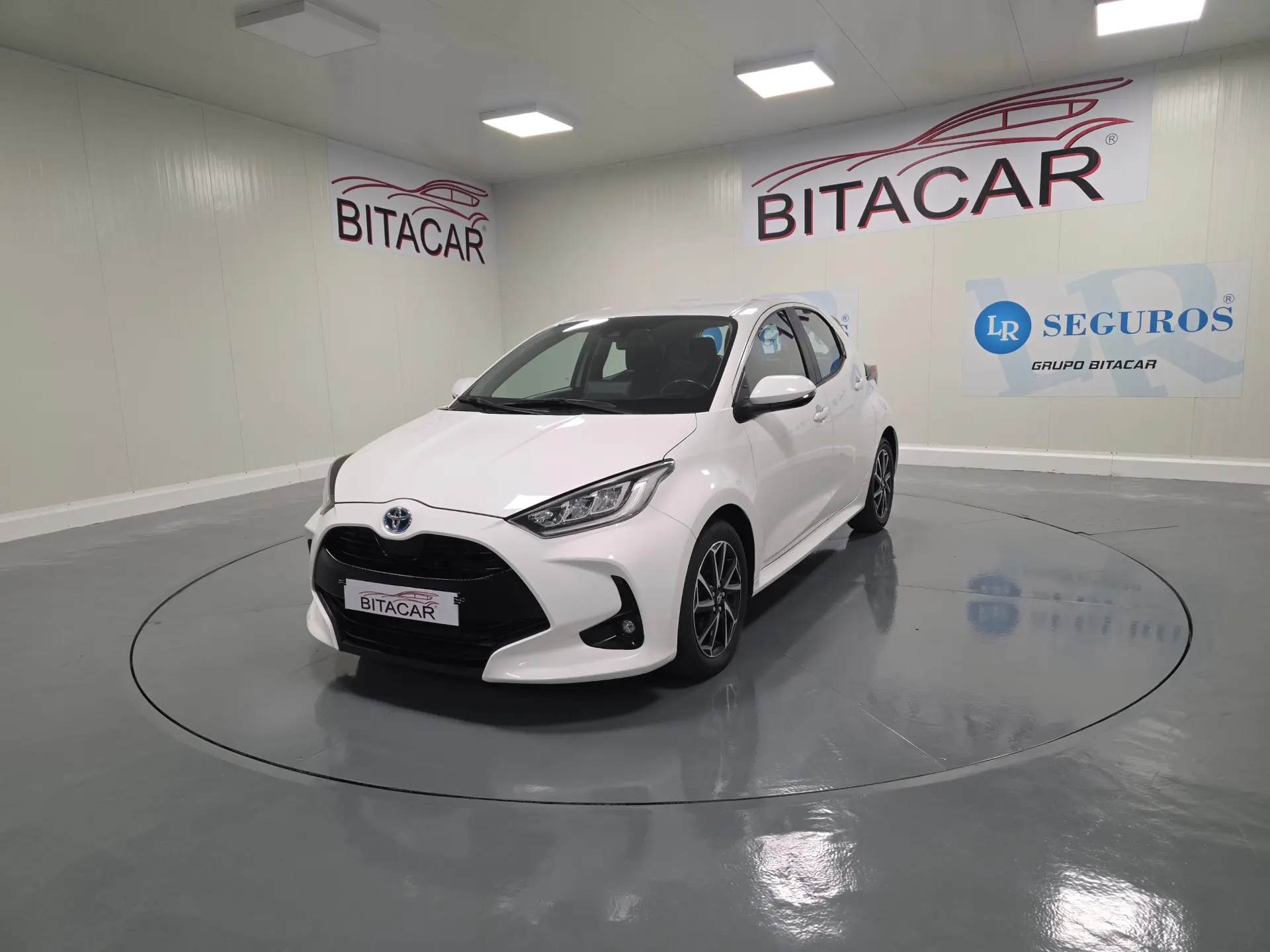 Toyota Yaris 1.5 HDF EXCLUSIVE 10