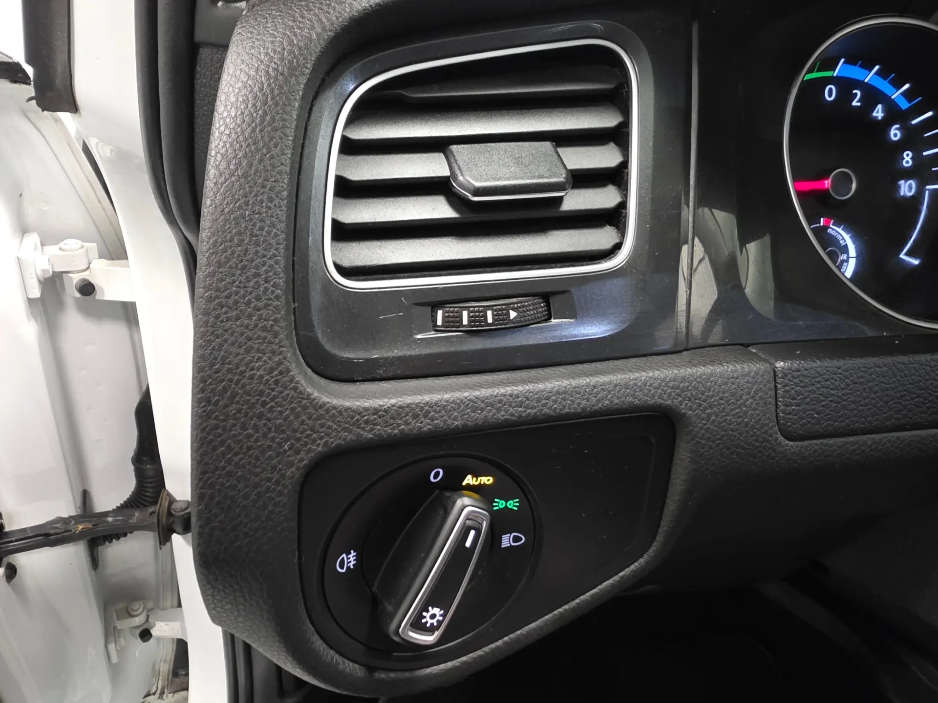 Volkswagen e-Golf AC/DC 55