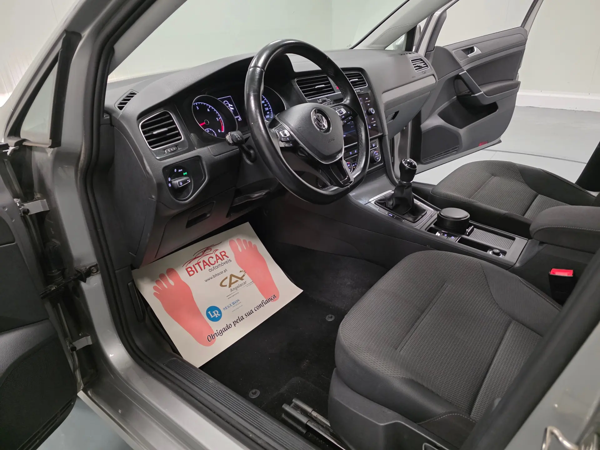 Volkswagen Golf 1.6 TDI CONFORTLINE 83