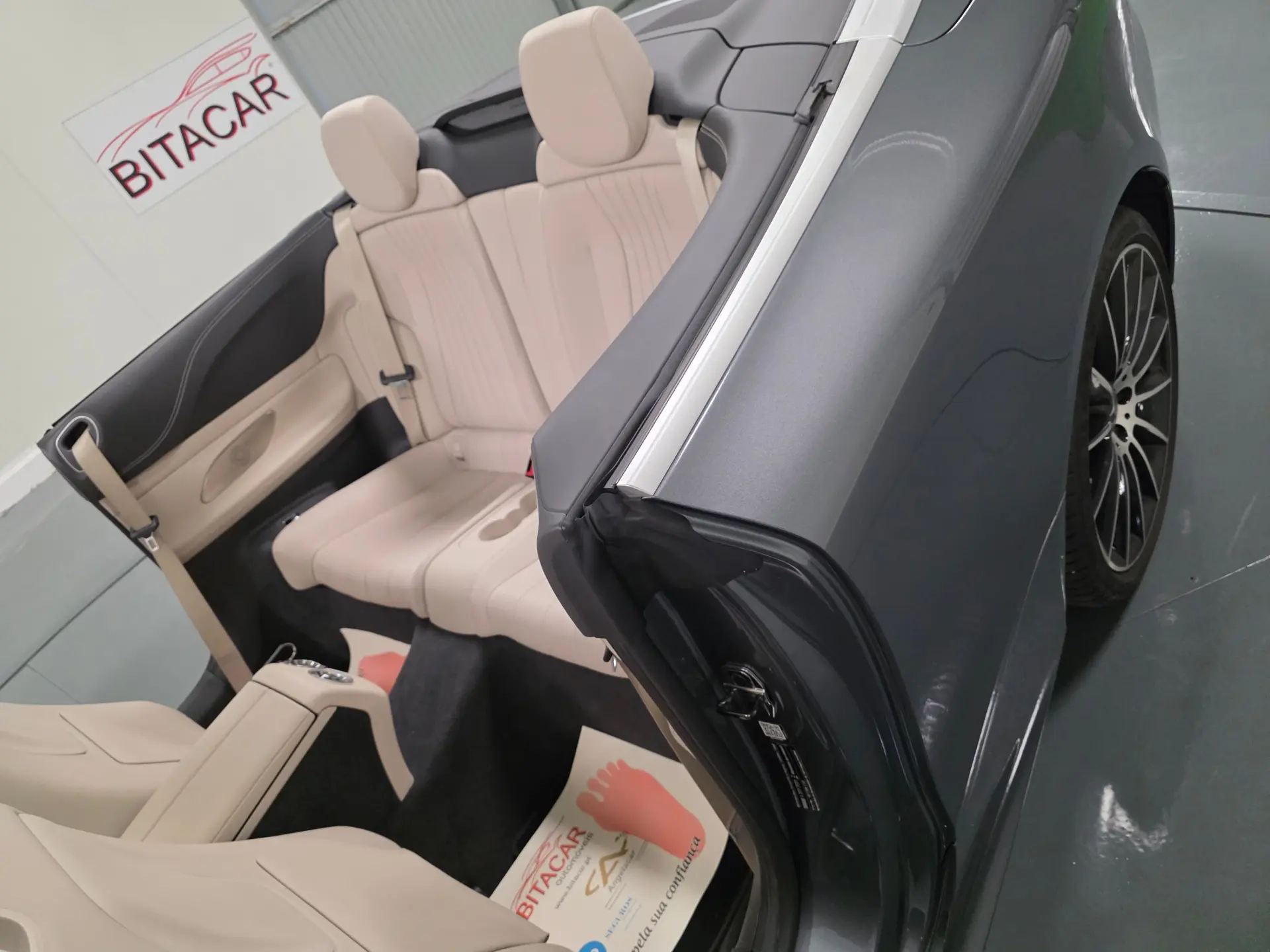 Mercedes-Benz E 300 AMG CABRIO 55