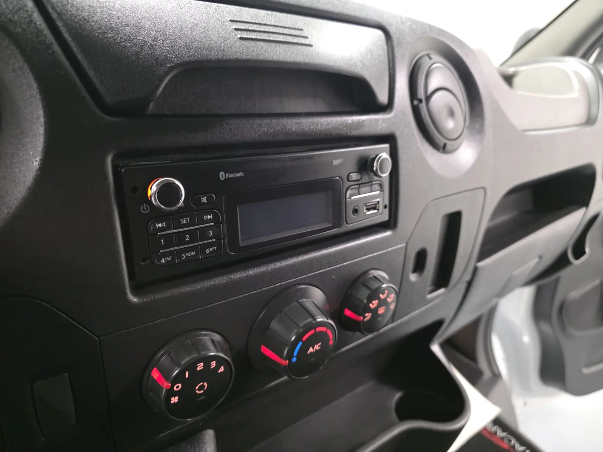 Renault Master L2H2 130CV IVA DEDUTIVEL 57