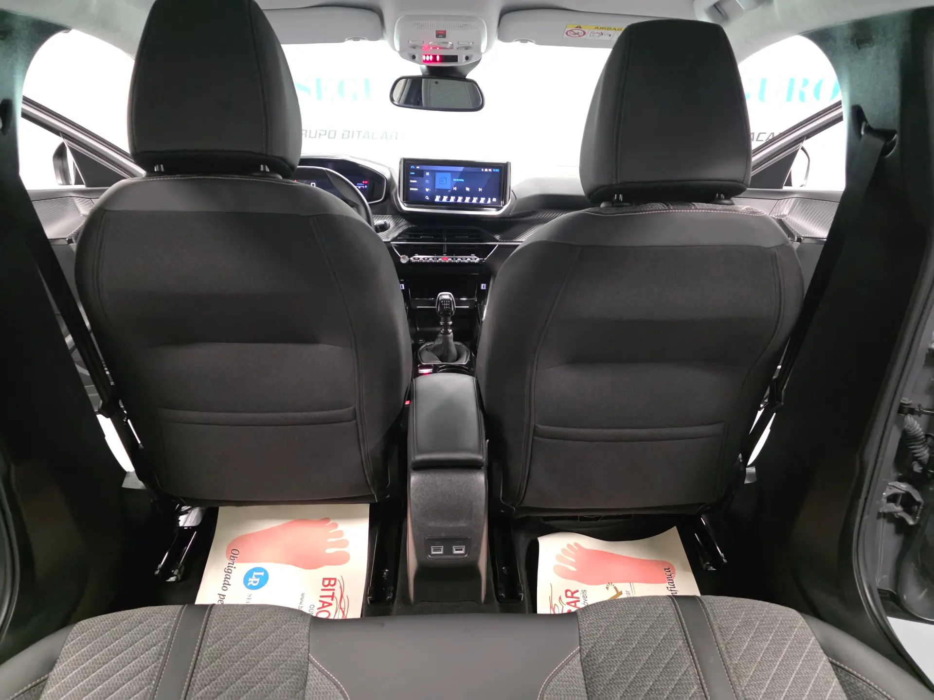 Peugeot 208 ALLURE 62