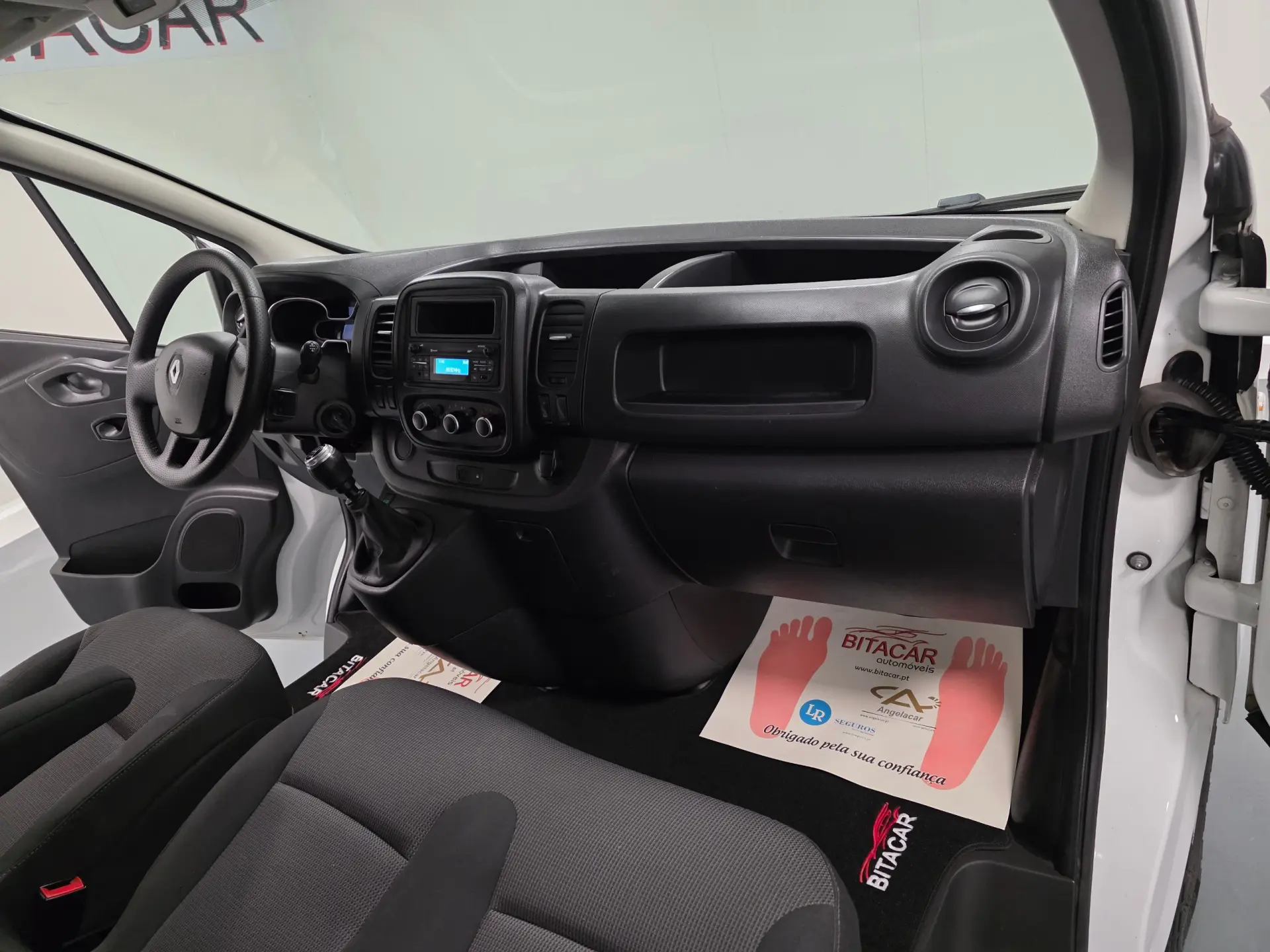 Renault Trafic 2.0 DCI L1H1 120CV IVA DEDUTIVEL 46