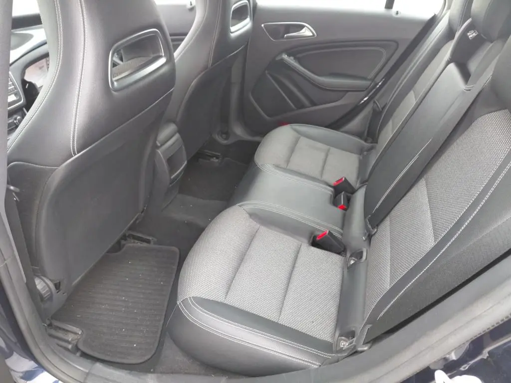 Mercedes-Benz CLA 180 1.5 CDI 5
