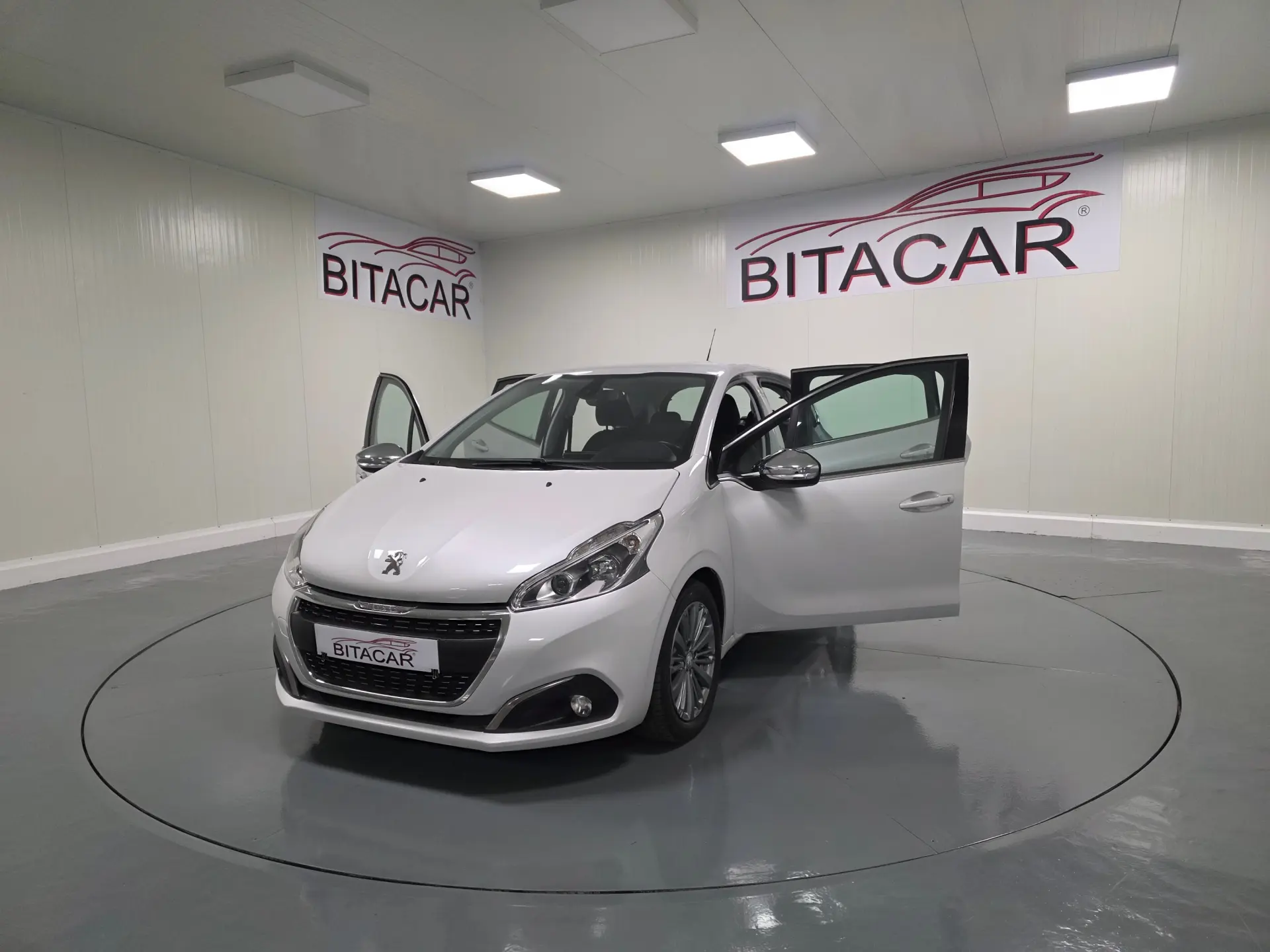 Peugeot 208 1.6 BlueHDi Allure 3