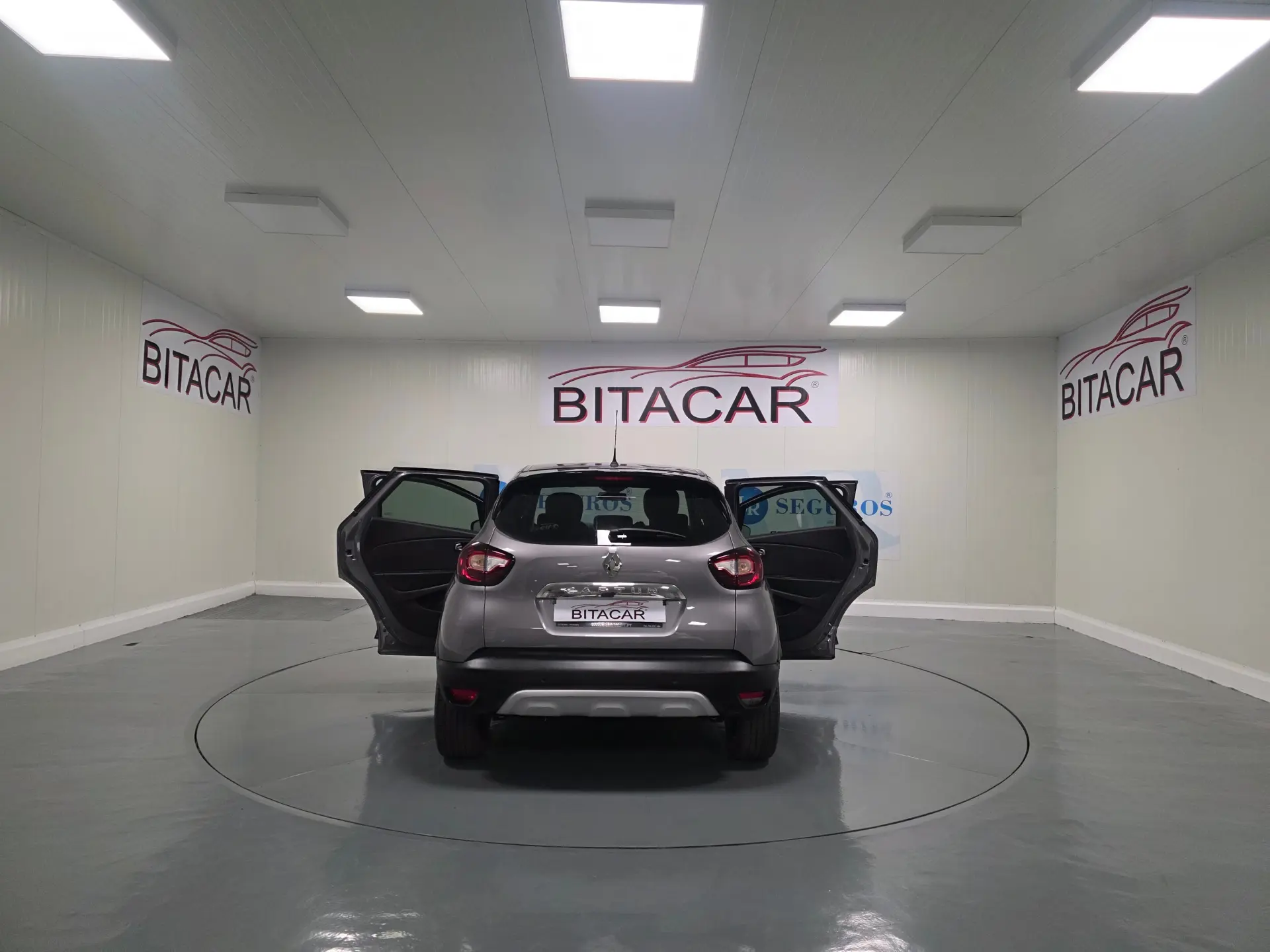 Renault Captur 1.5 DCI EXCLUSIVE 56