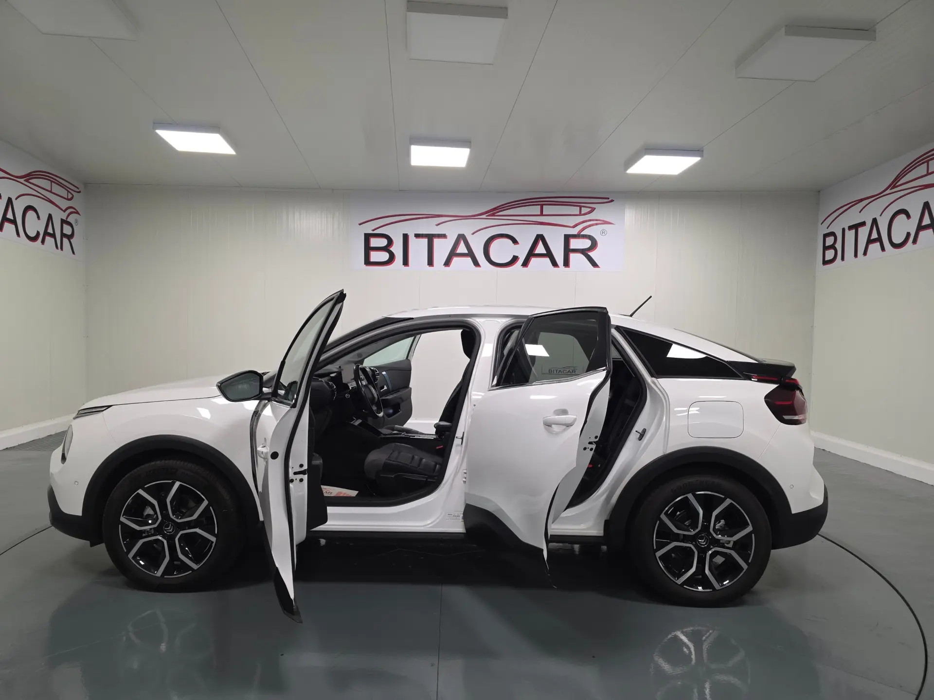 Citroen e-C4 SHINE 53