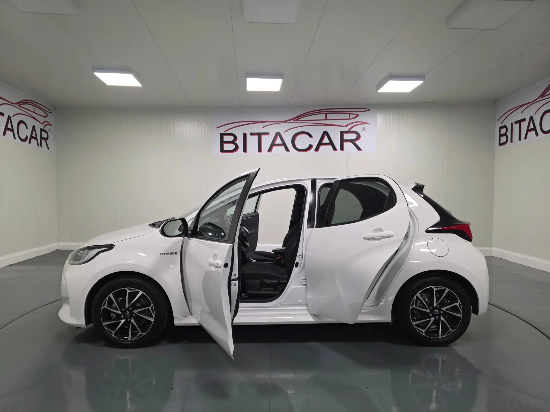Toyota Yaris 1.5 HDF EXCLUSIVE 47