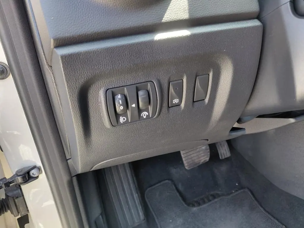 Renault Captur 1.5 DCI EXCLUSIVE 18