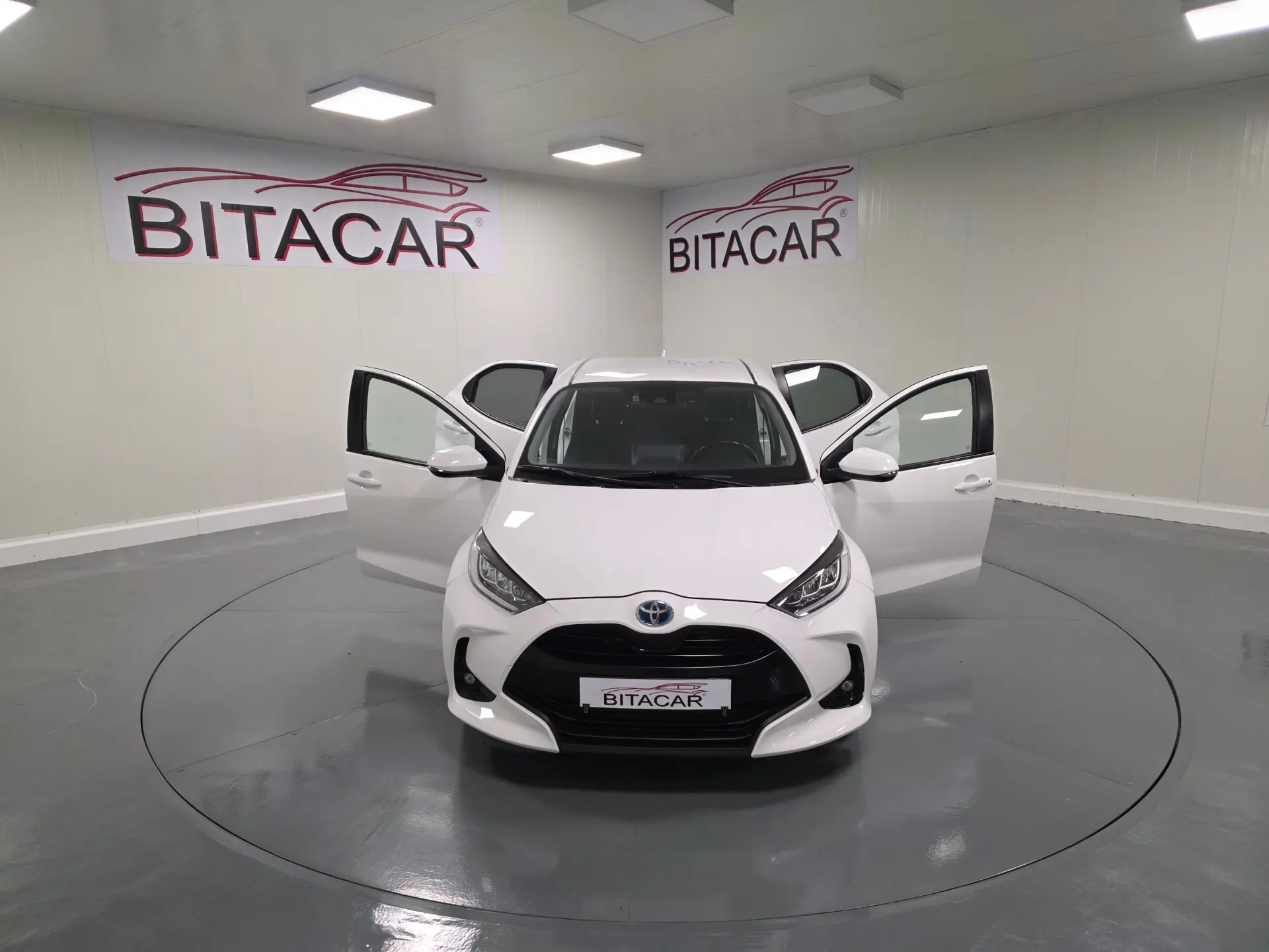 Toyota Yaris 1.5 HDF EXCLUSIVE 43