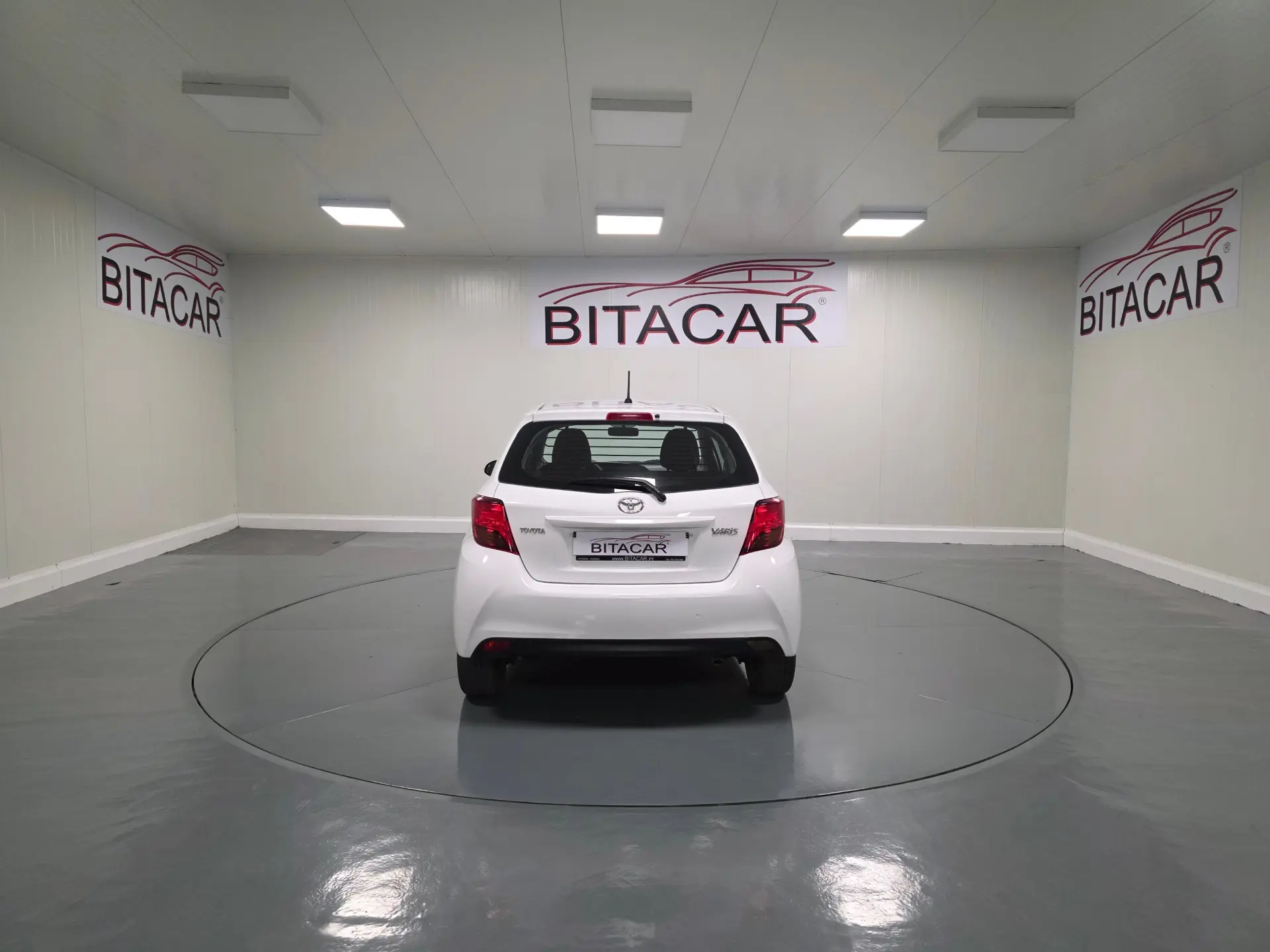 Toyota Yaris BIZZ 1.4 D-4D 90CV IVA DEDUTIVEL 34