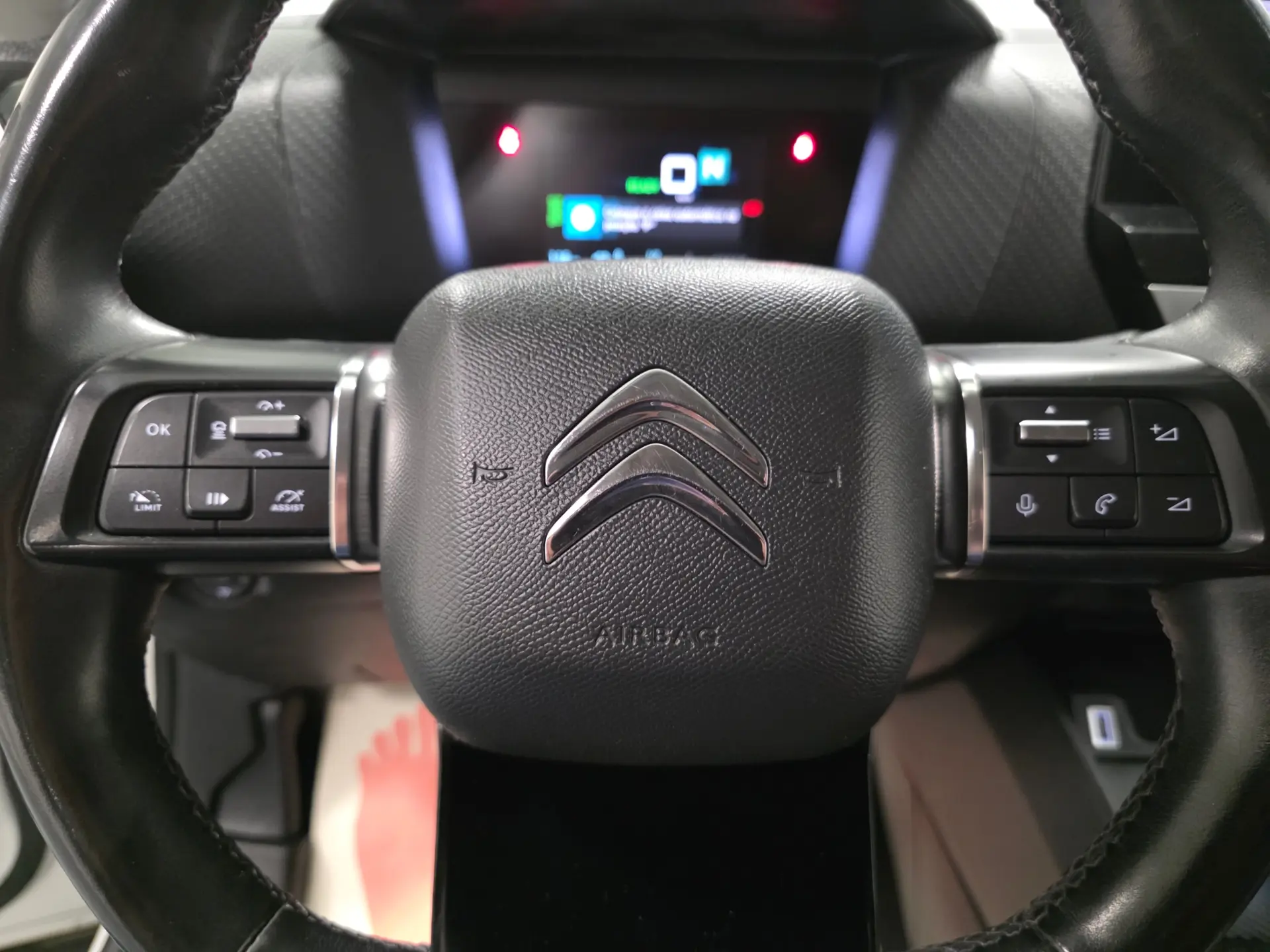 Citroen e-C4 SHINE 101