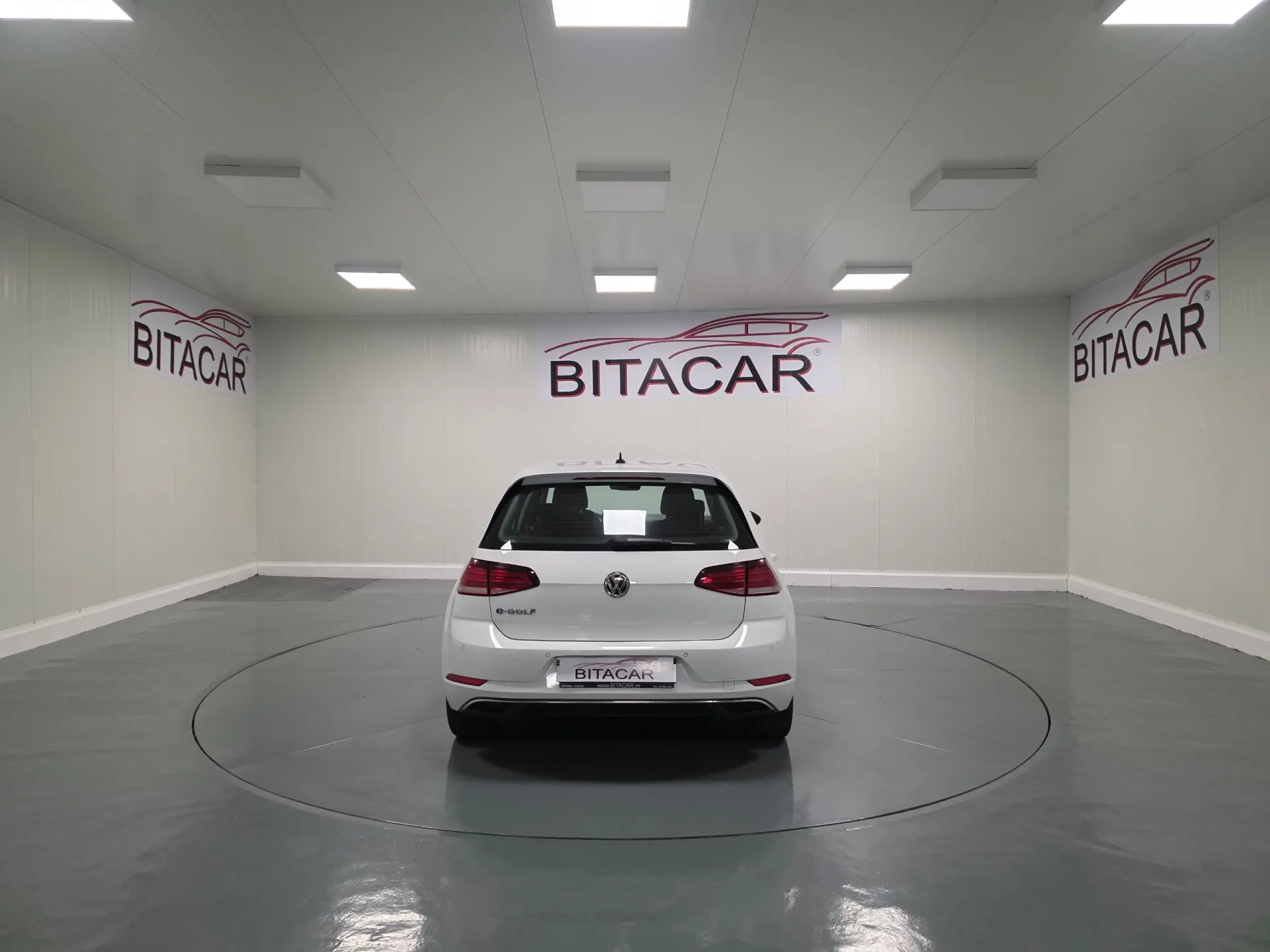 Volkswagen e-Golf AC/DC 25