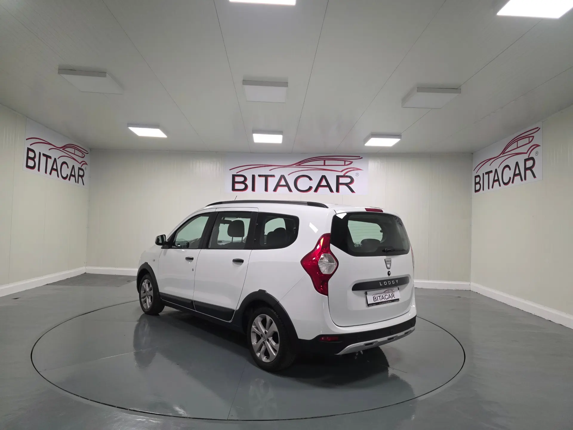 Dacia Lodgy 1.2 STEPWAY 21