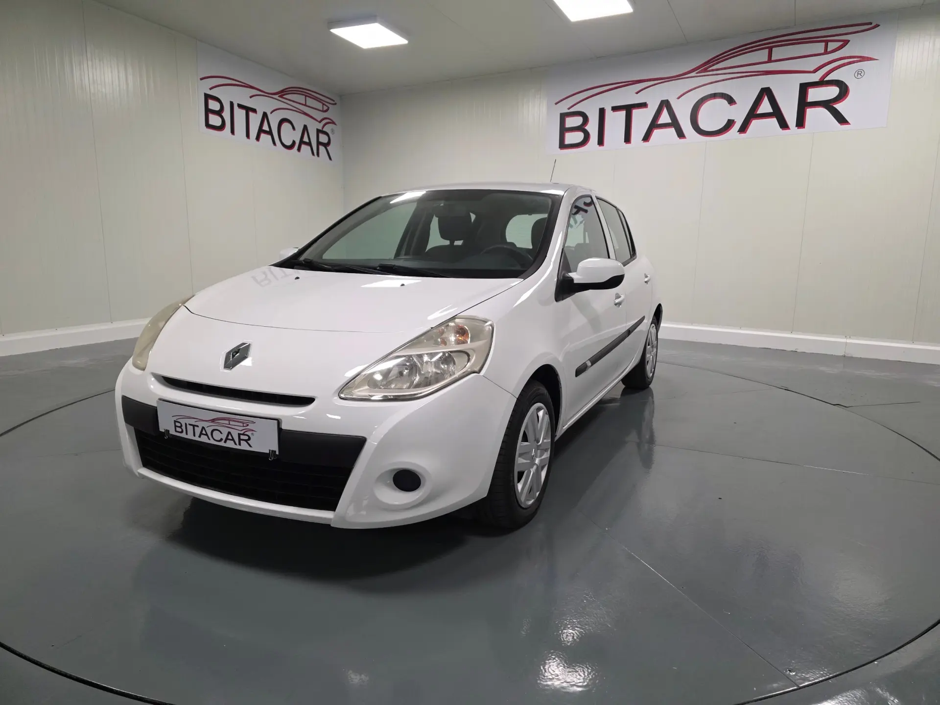 Renault Clio 1.5 DCI CONFORT 12
