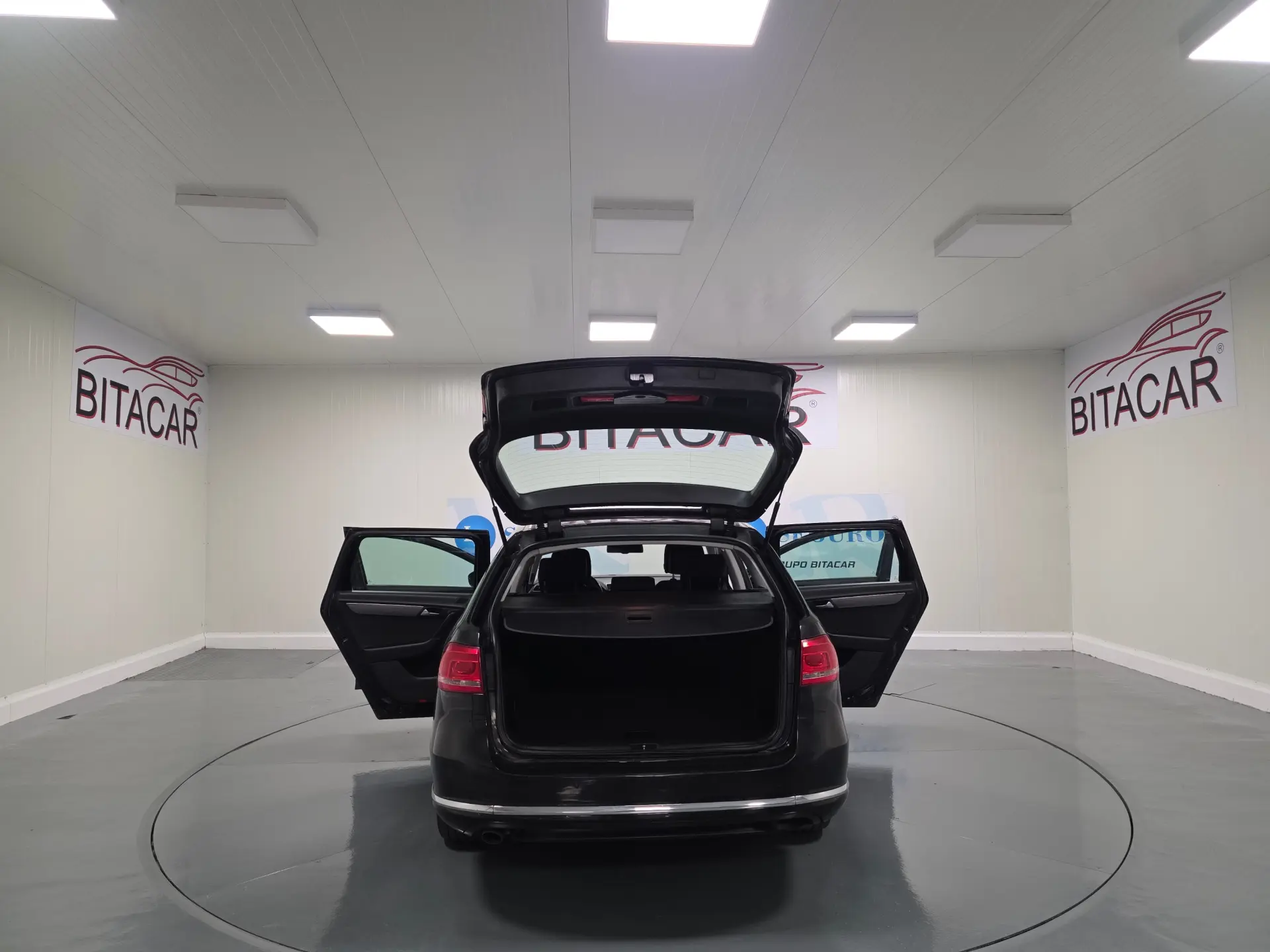 Volkswagen Passat 1.6 TDI Confortline 48