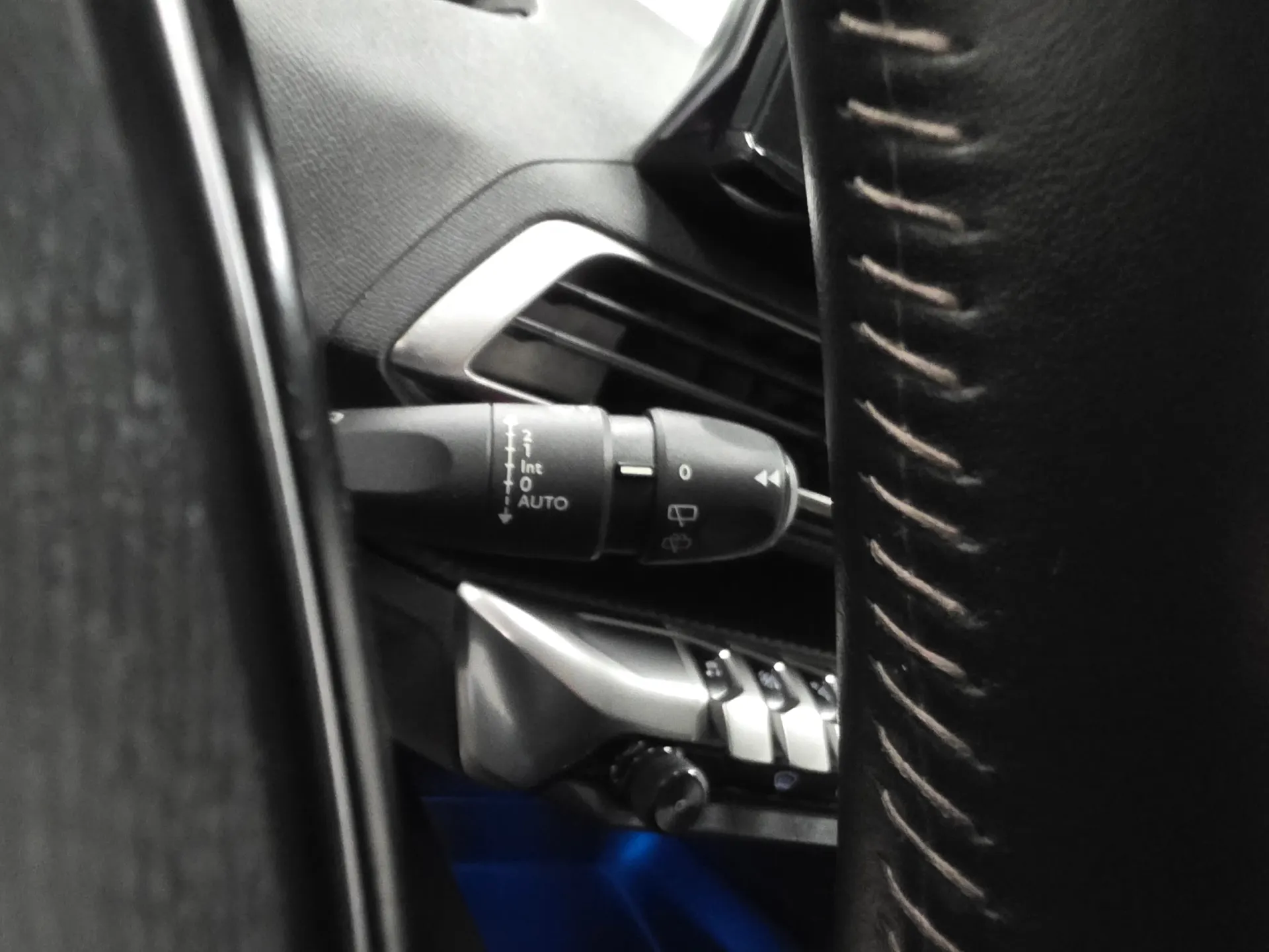 Peugeot 3008 1.5 BlueHDi Active Pack 81