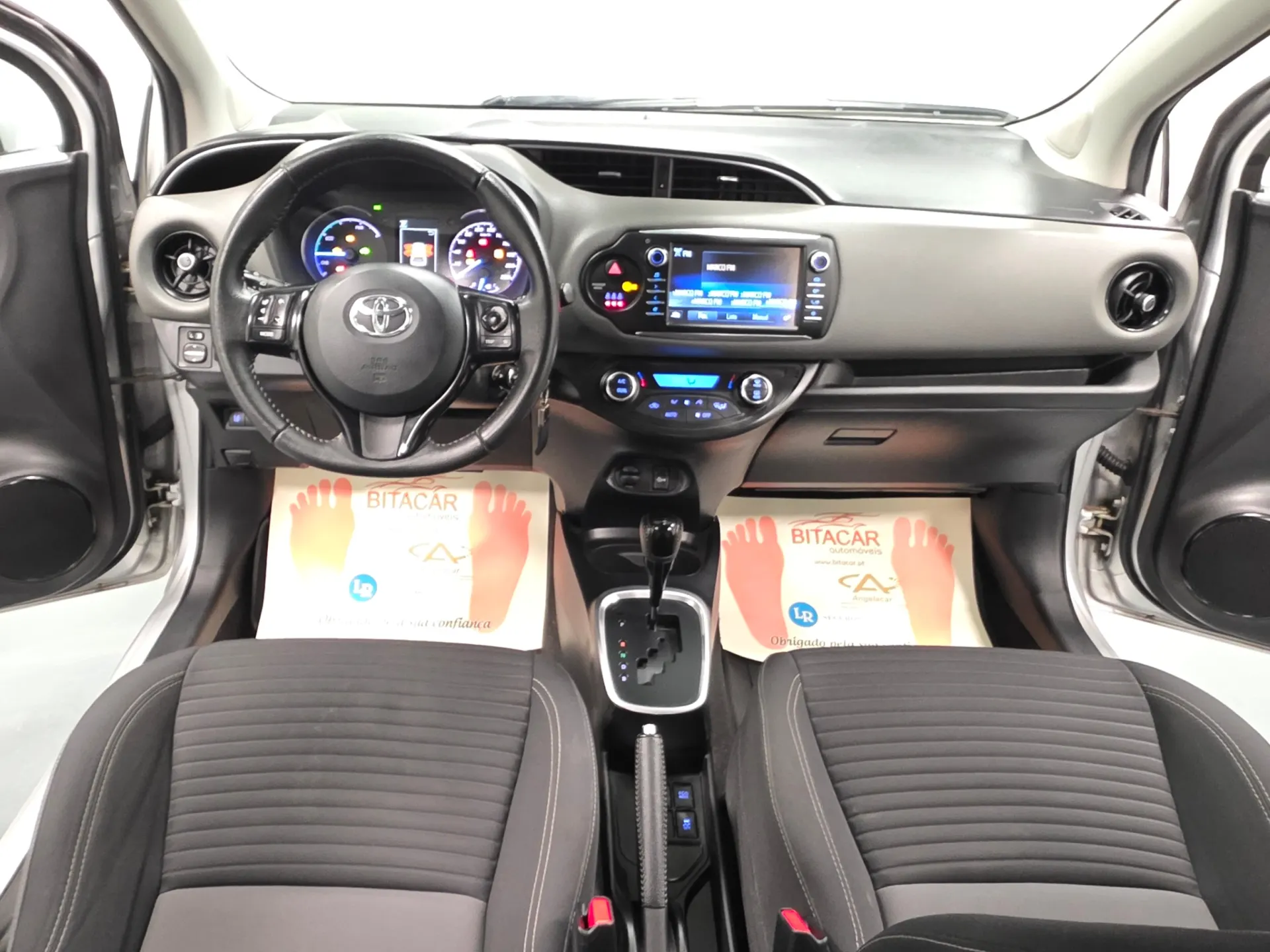 Toyota Yaris 1.5 HSD Comfort+P.Style 17