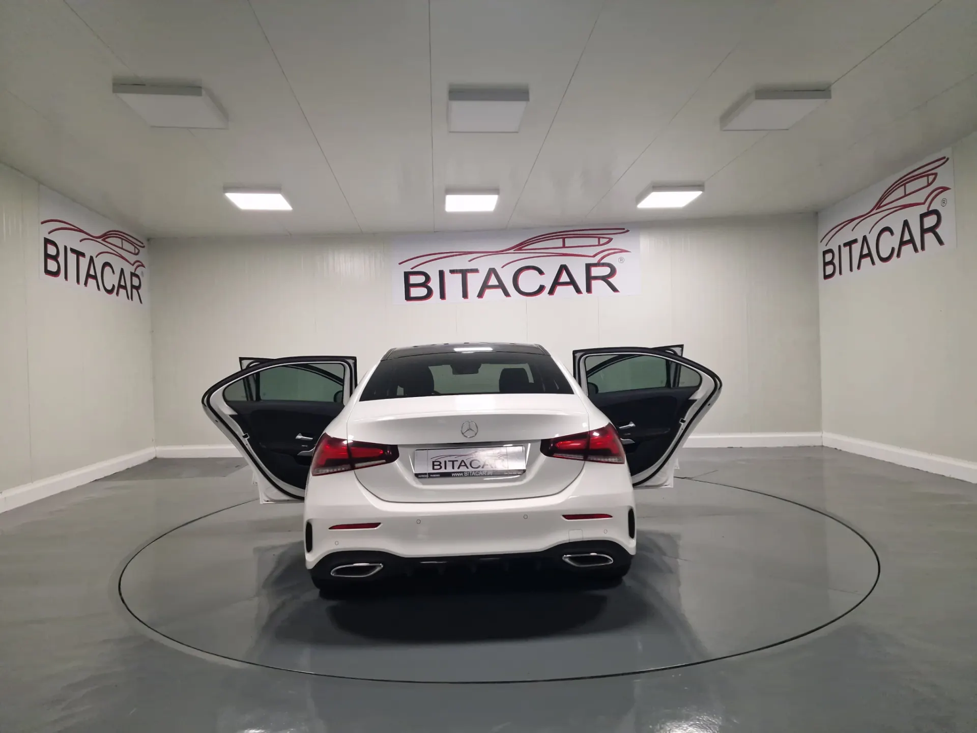 Mercedes-Benz A 180 d AMG Line Aut. 2