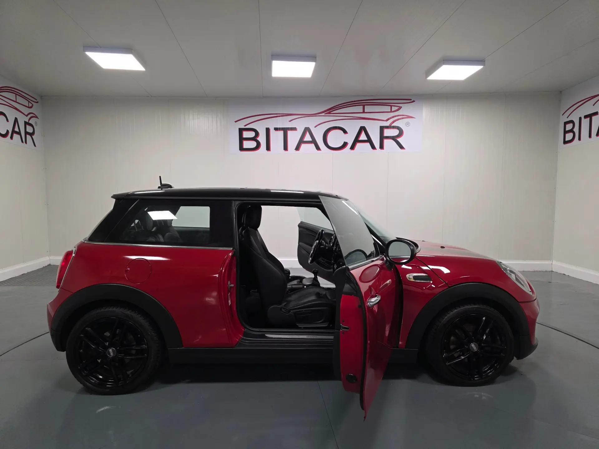 MINI 3 Portas Cooper D 42