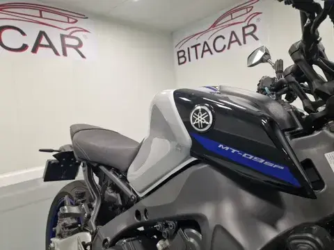 Yamaha MT-09 SP 12