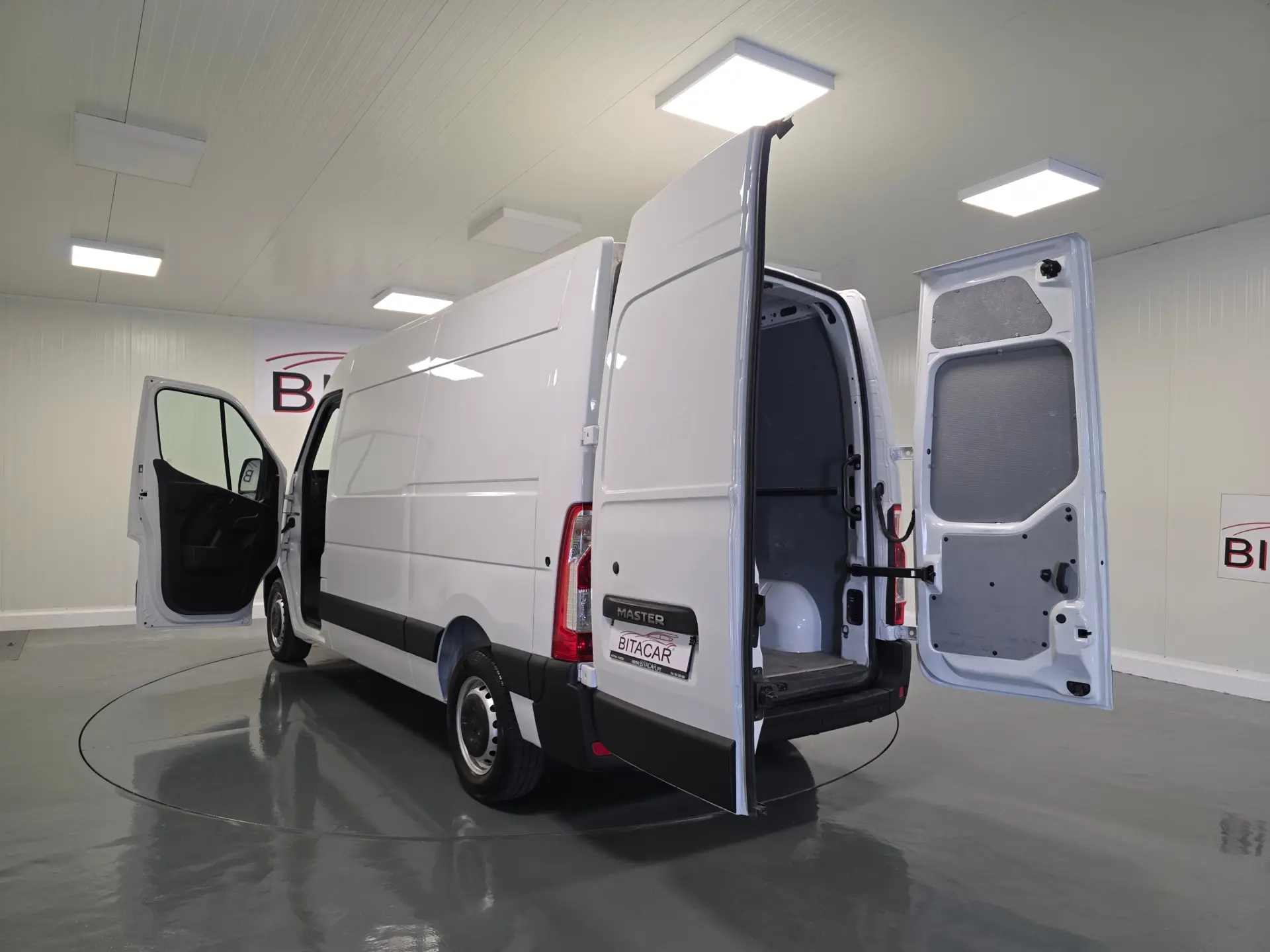 Renault Master L2H2 135CV IVA DEDUTIVEL 60