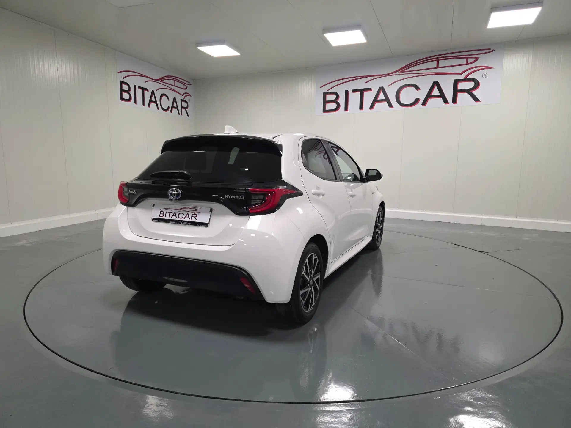 Toyota Yaris 1.5 HDF EXCLUSIVE 32