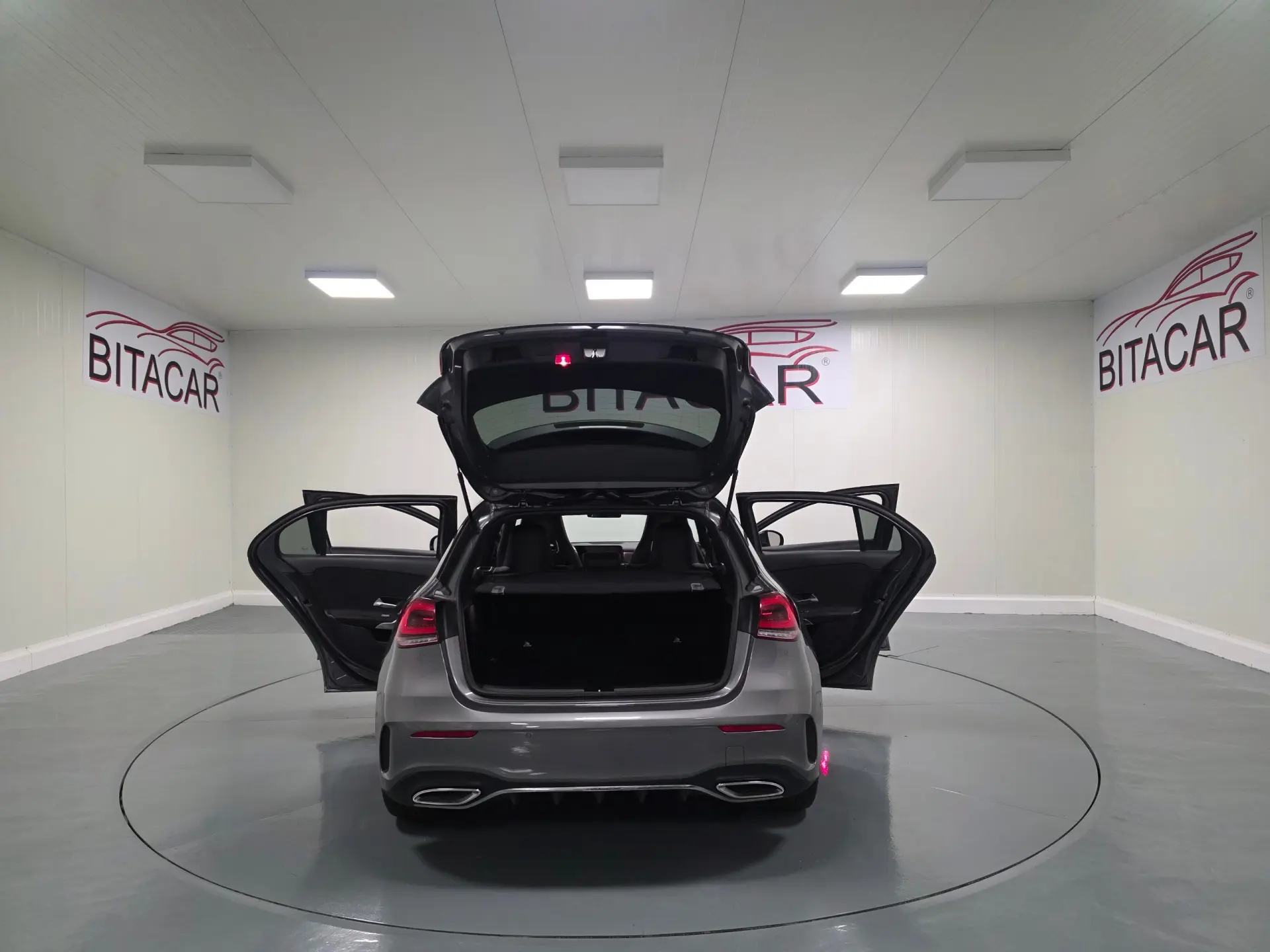 Mercedes-Benz A 180 d AMG Line Aut. 49