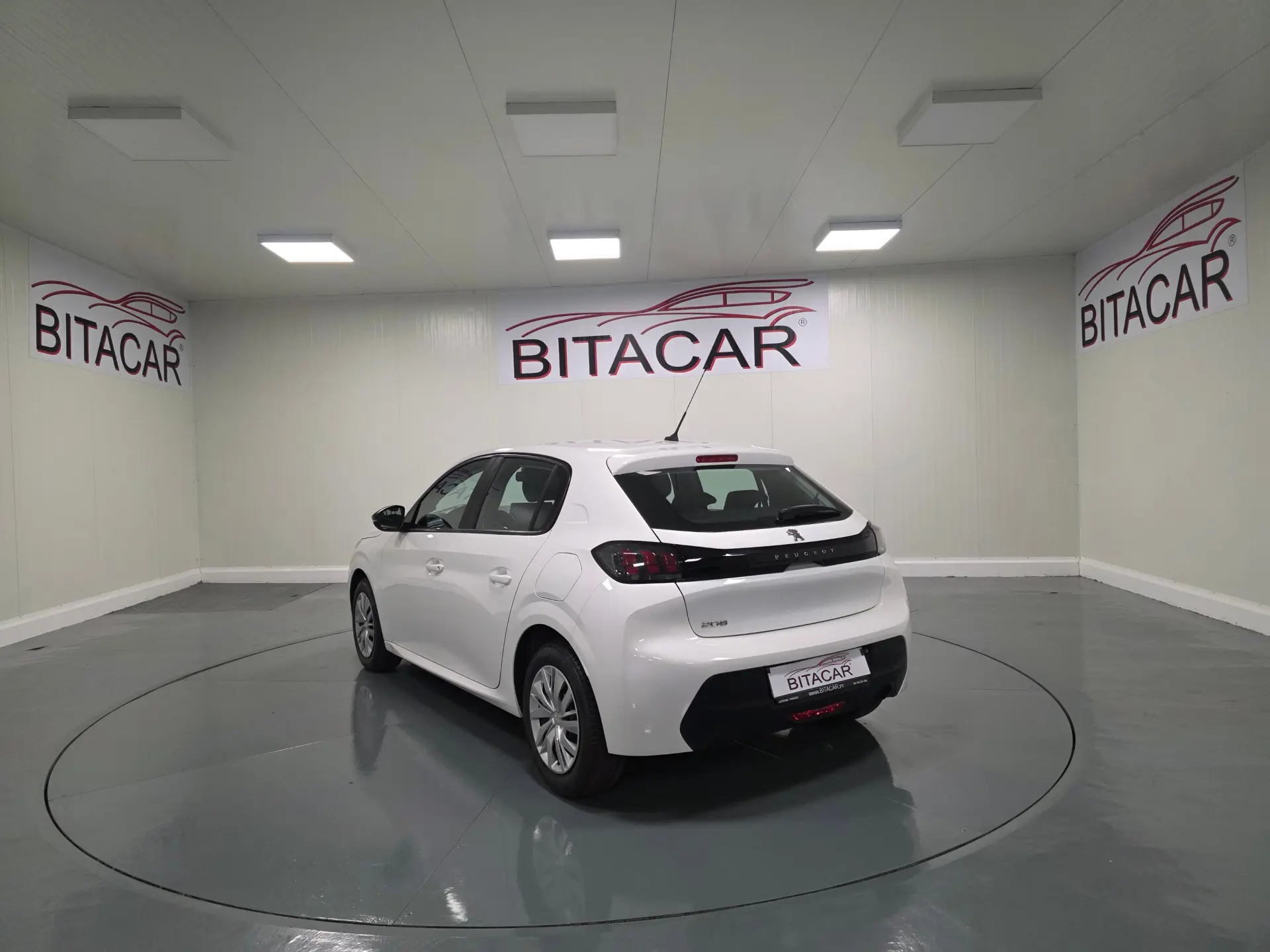 Peugeot 208 1.2 ACTIVE 22