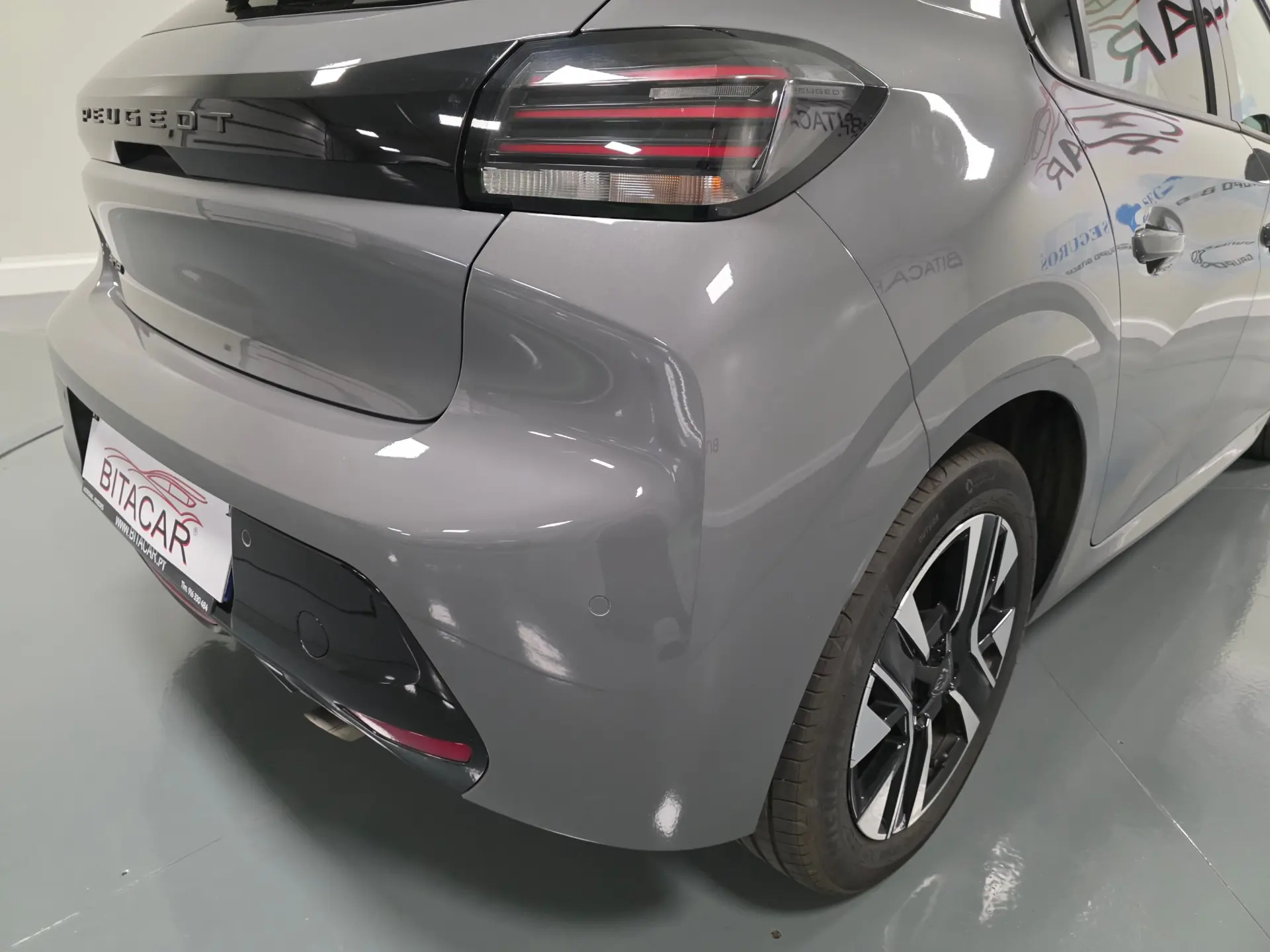 Peugeot 208 ALLURE 27