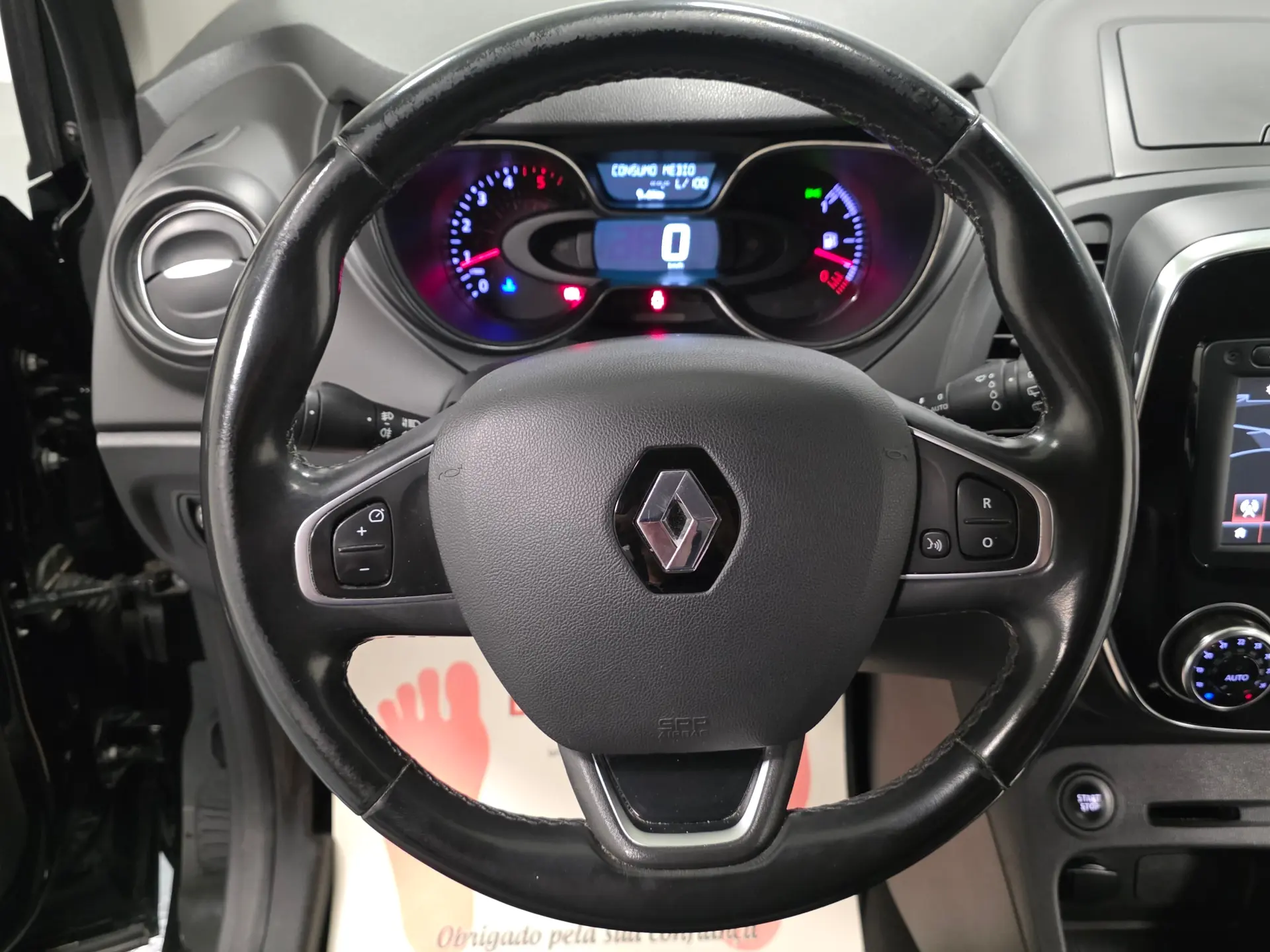 Renault Captur 1.5 DCI EXCLUSIVE 31