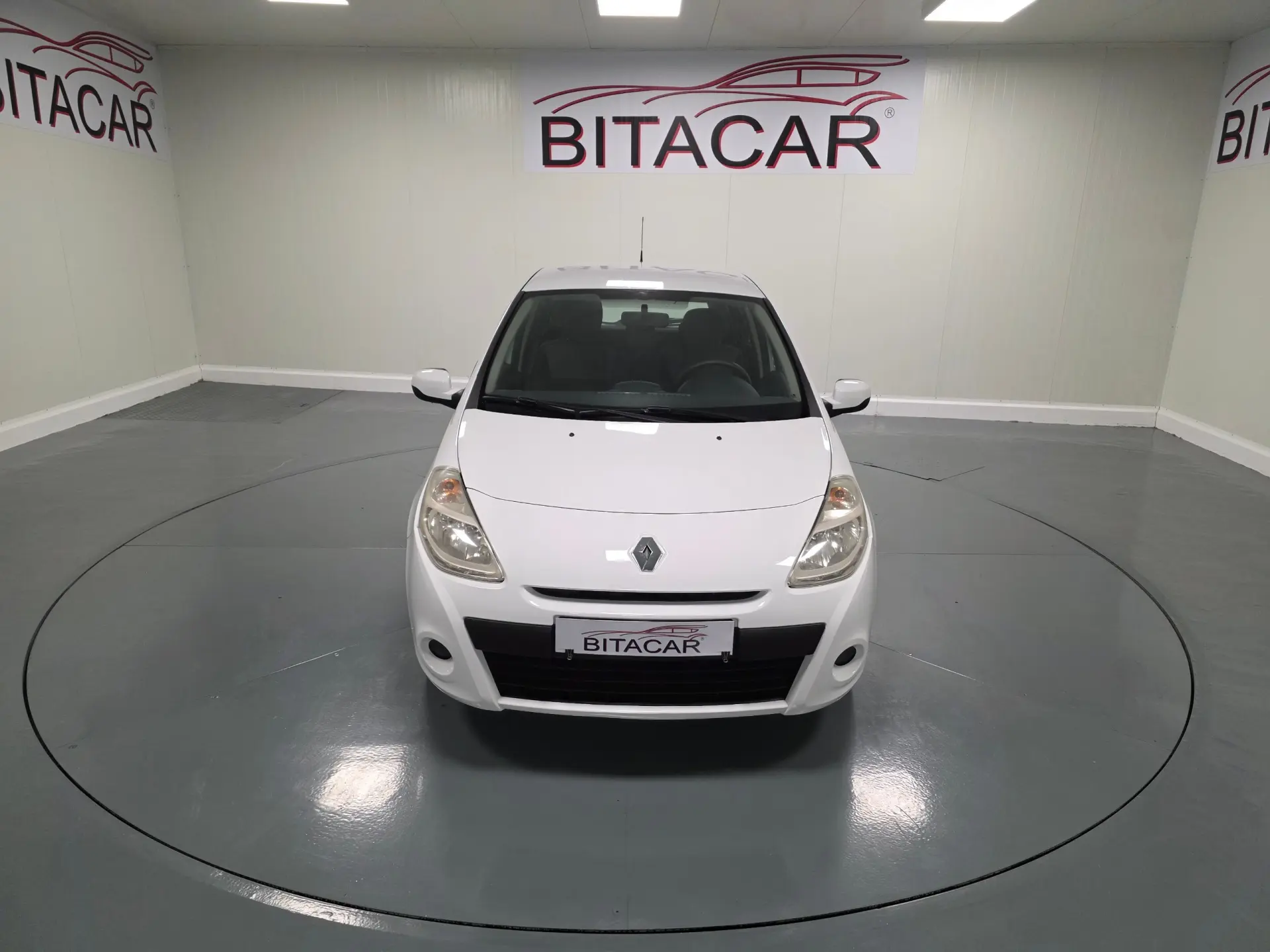 Renault Clio 1.5 DCI CONFORT 8