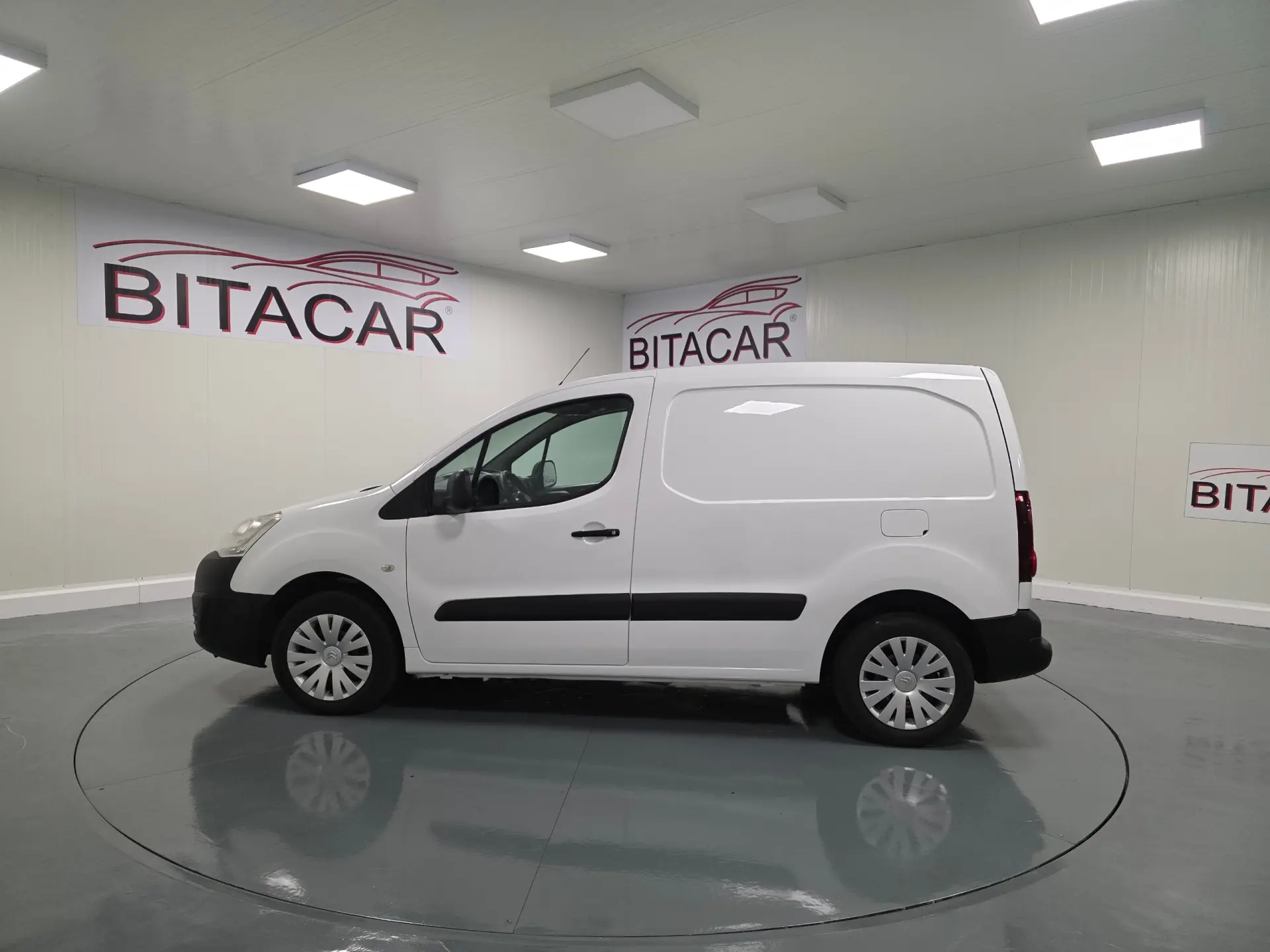 Citroën Berlingo 1.6 HDI IVA DEDUTIVEL 28