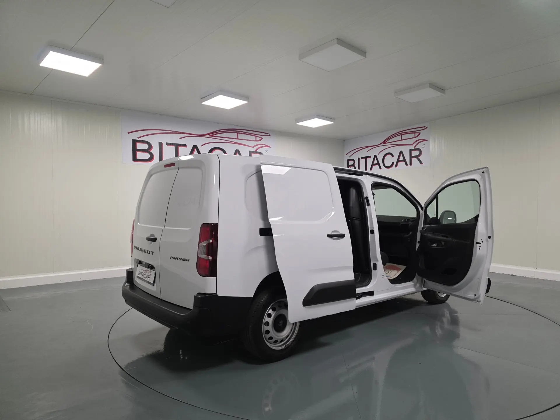 Peugeot Partner 1.5 BLUEHDI 100CV LONGA CAMARA TRASEIRA 74