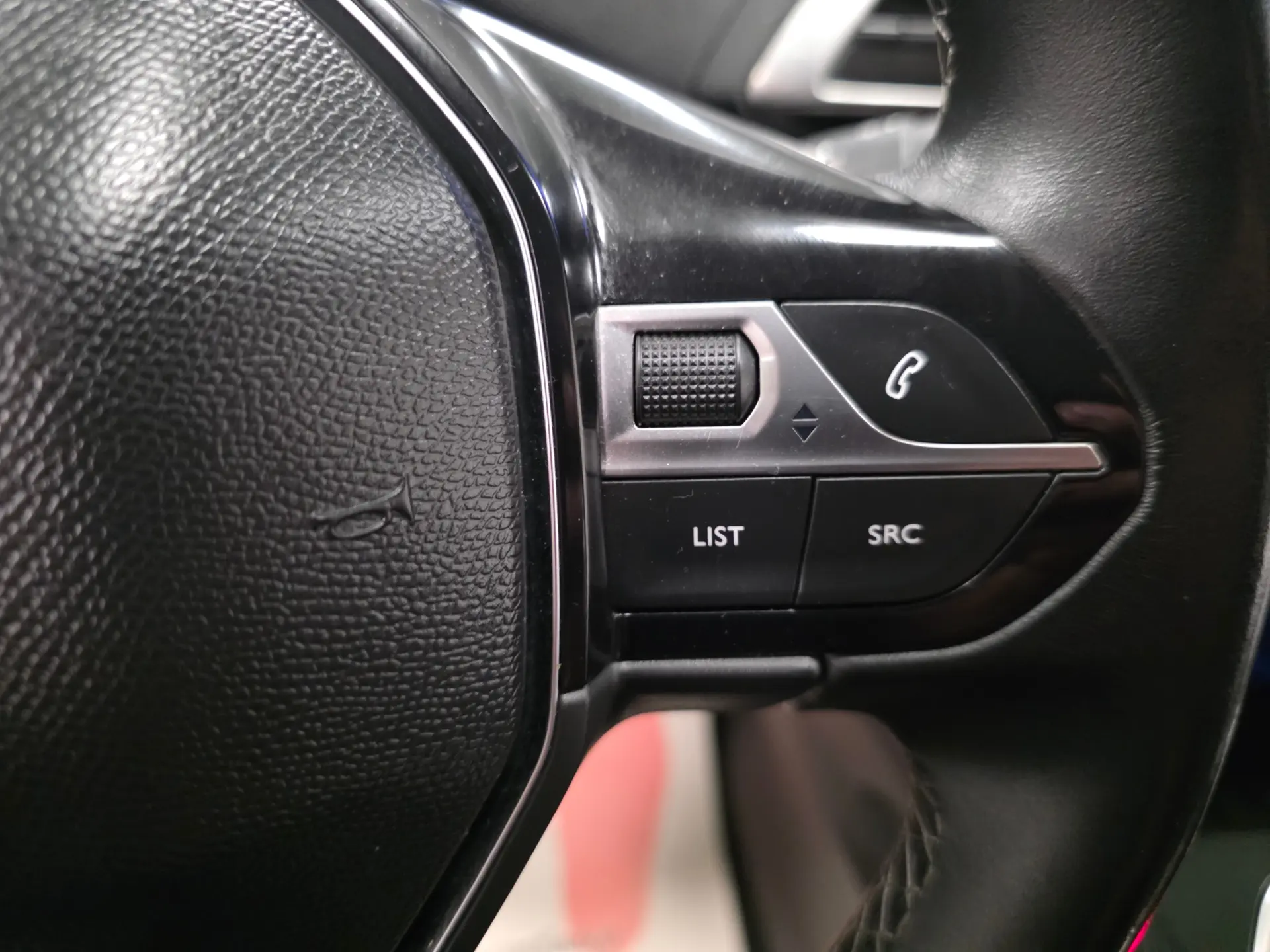 Peugeot 3008 1.5 BLUEHDI ACTIVE 147