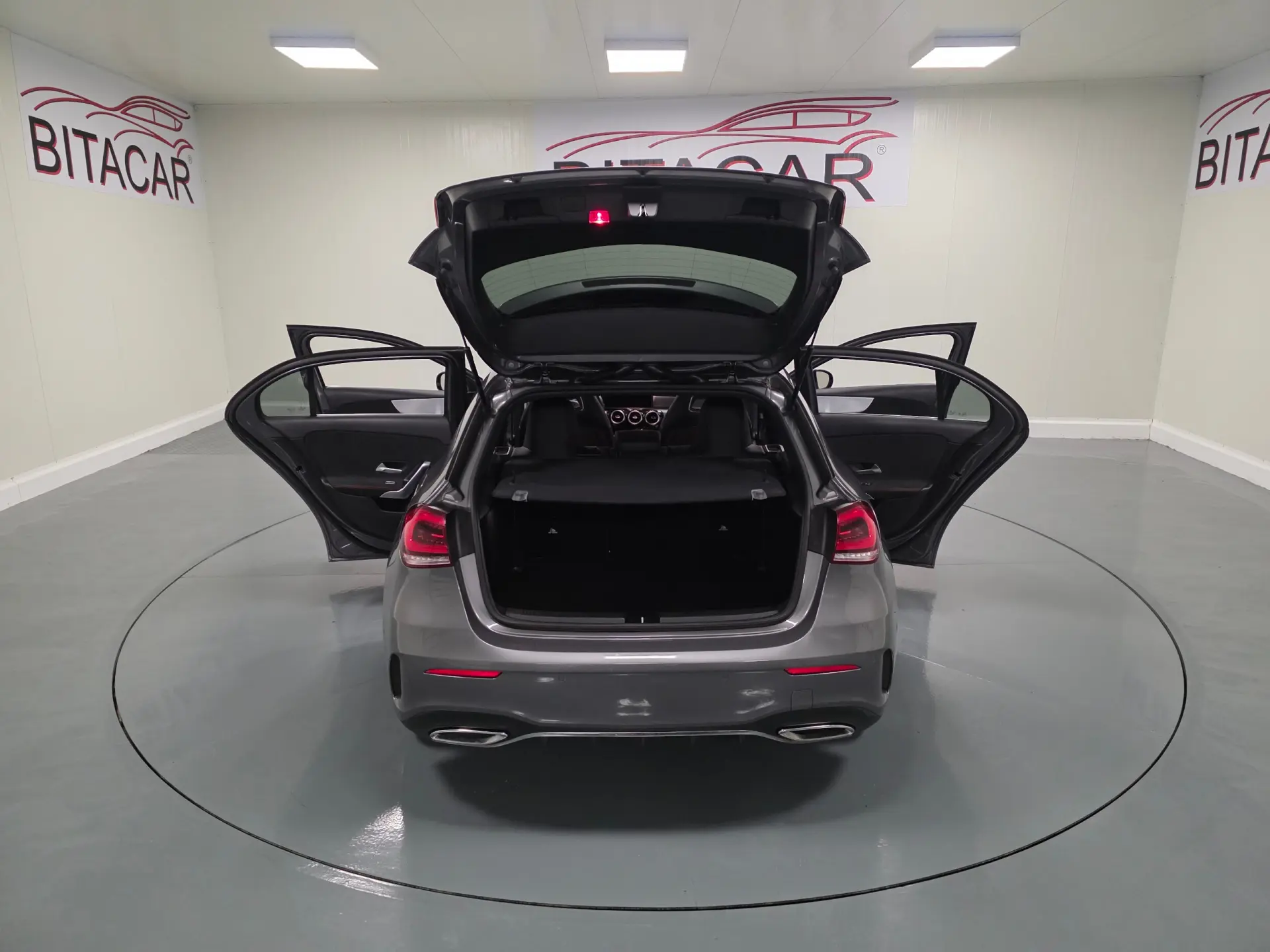 Mercedes-Benz A 180 d AMG Line Aut. 51