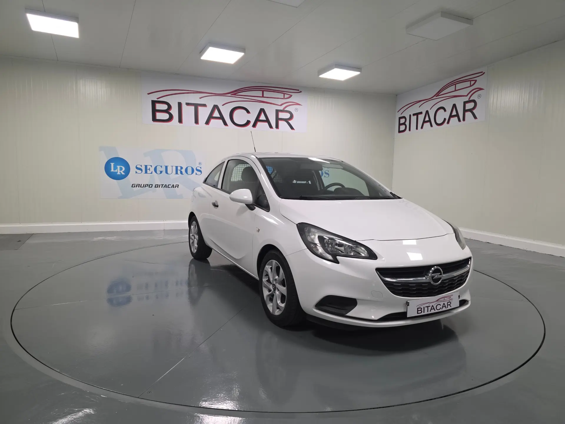 Opel Corsa 1.3 CDTI VAN 1