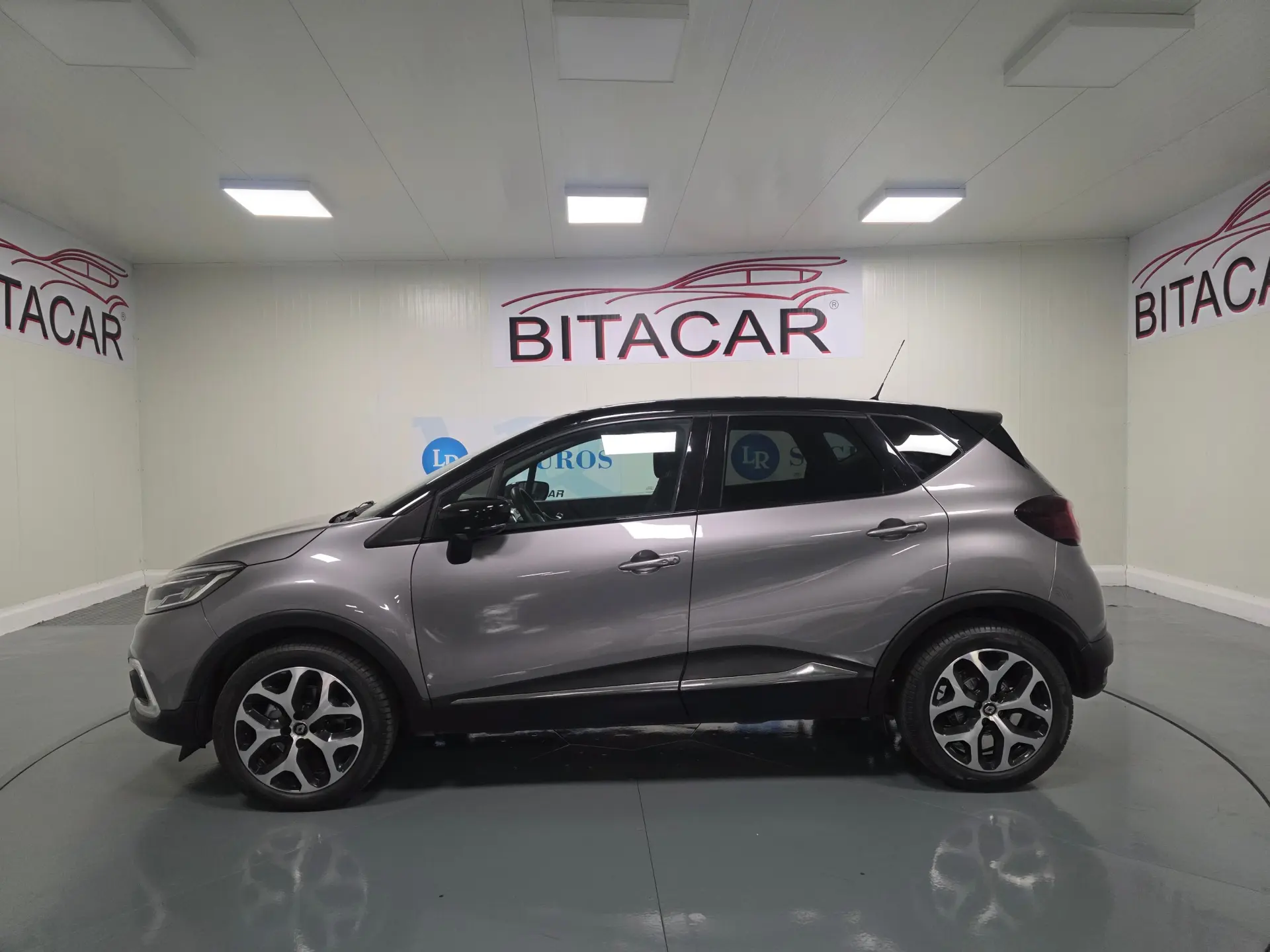 Renault Captur 1.5 DCI EXCLUSIVE 18