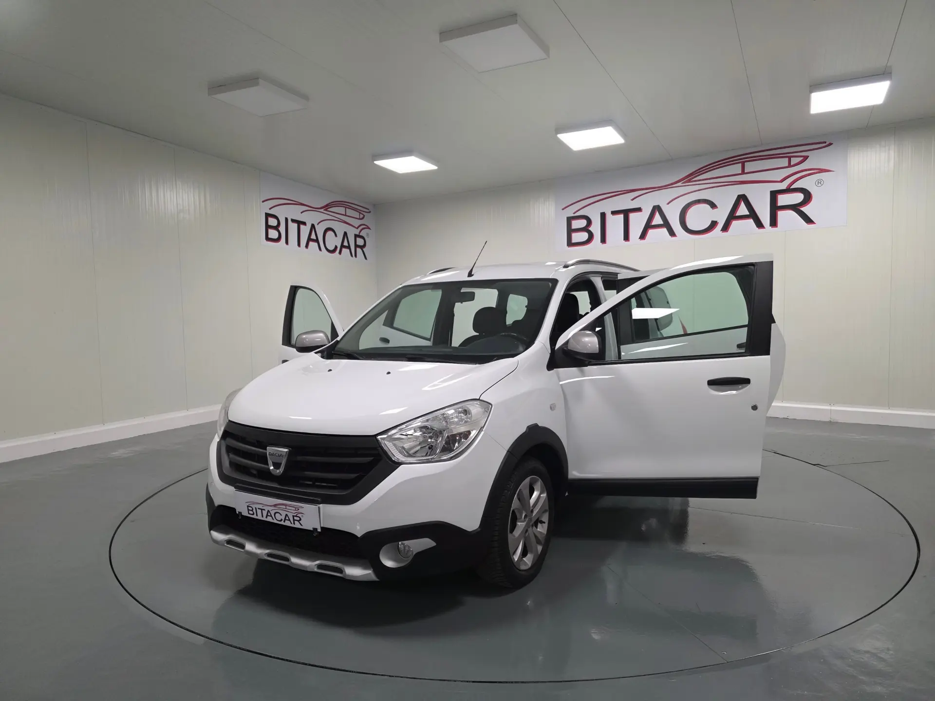 Dacia Lodgy 1.2 STEPWAY 43