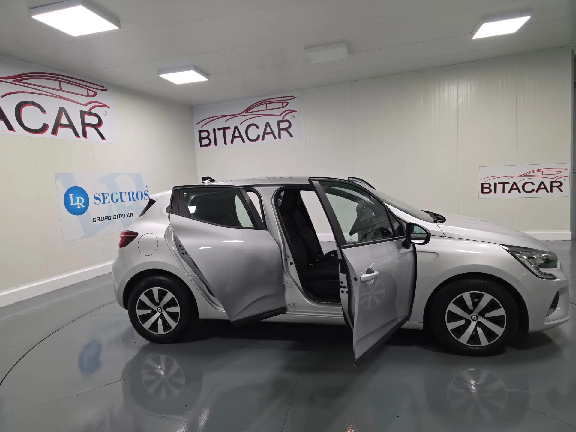 Renault Clio 1.0 TCe Evolution 36