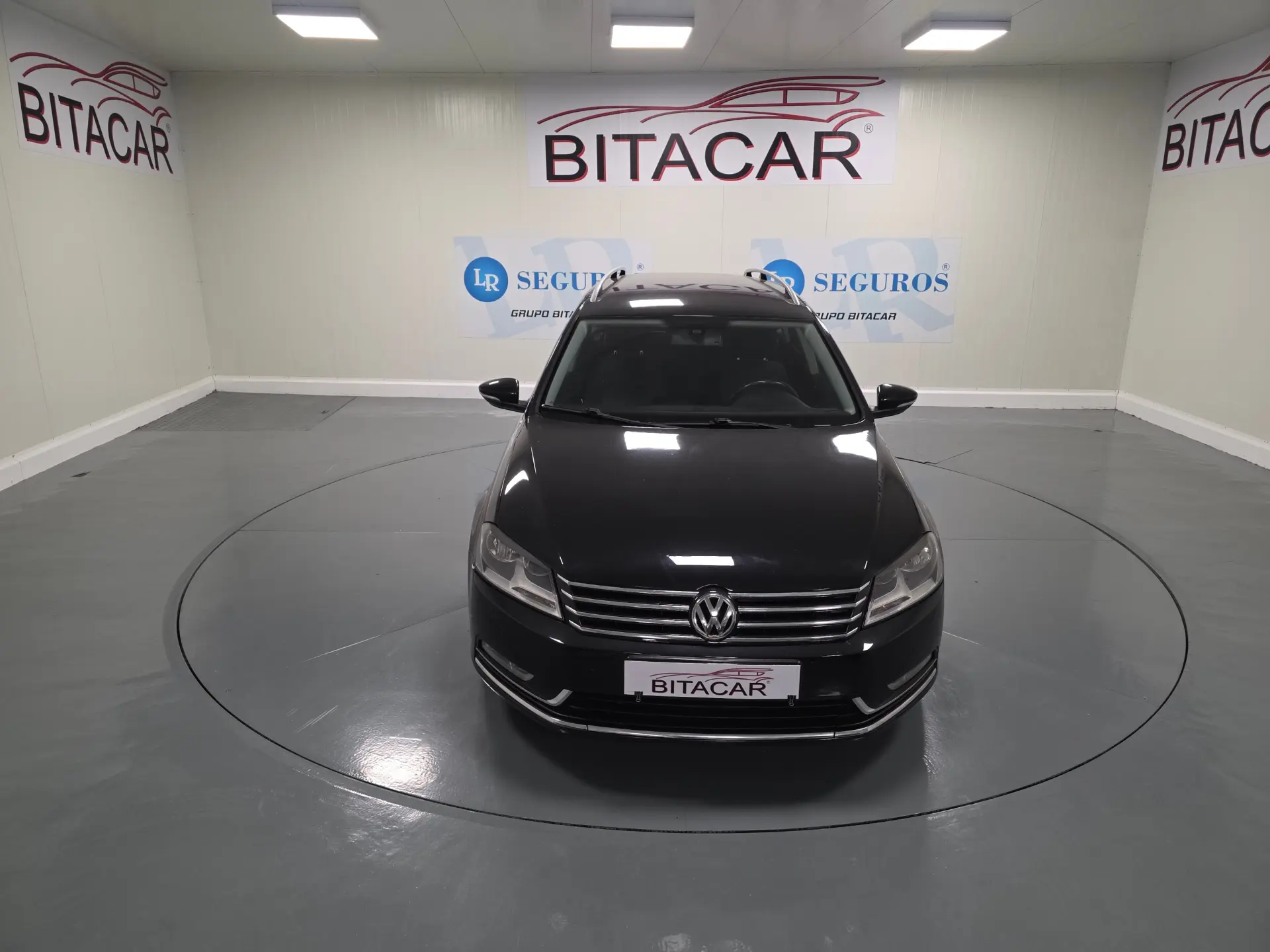 Volkswagen Passat 1.6 TDI Confortline 8