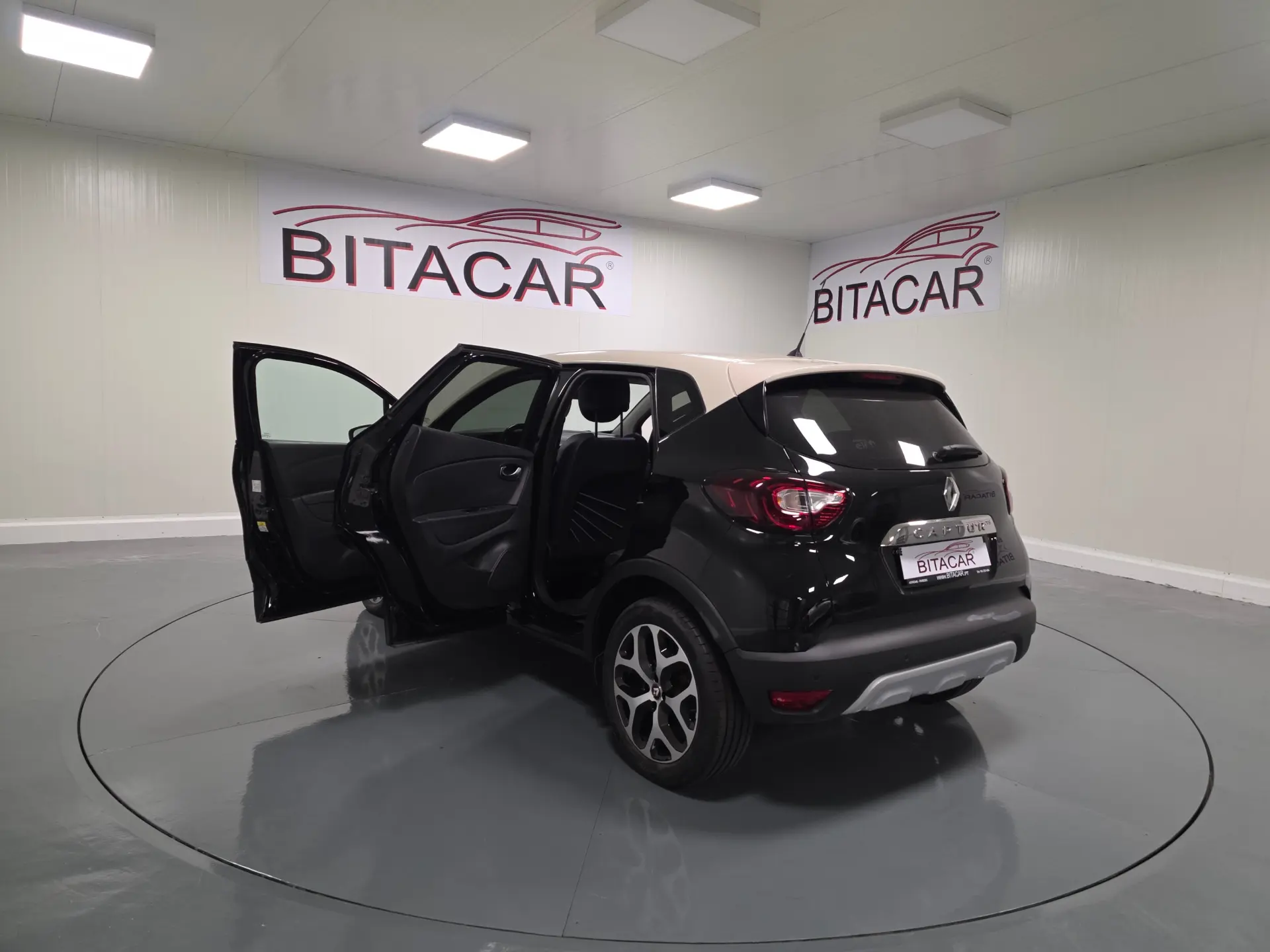 Renault Captur 1.5 DCI EXCLUSIVE 6