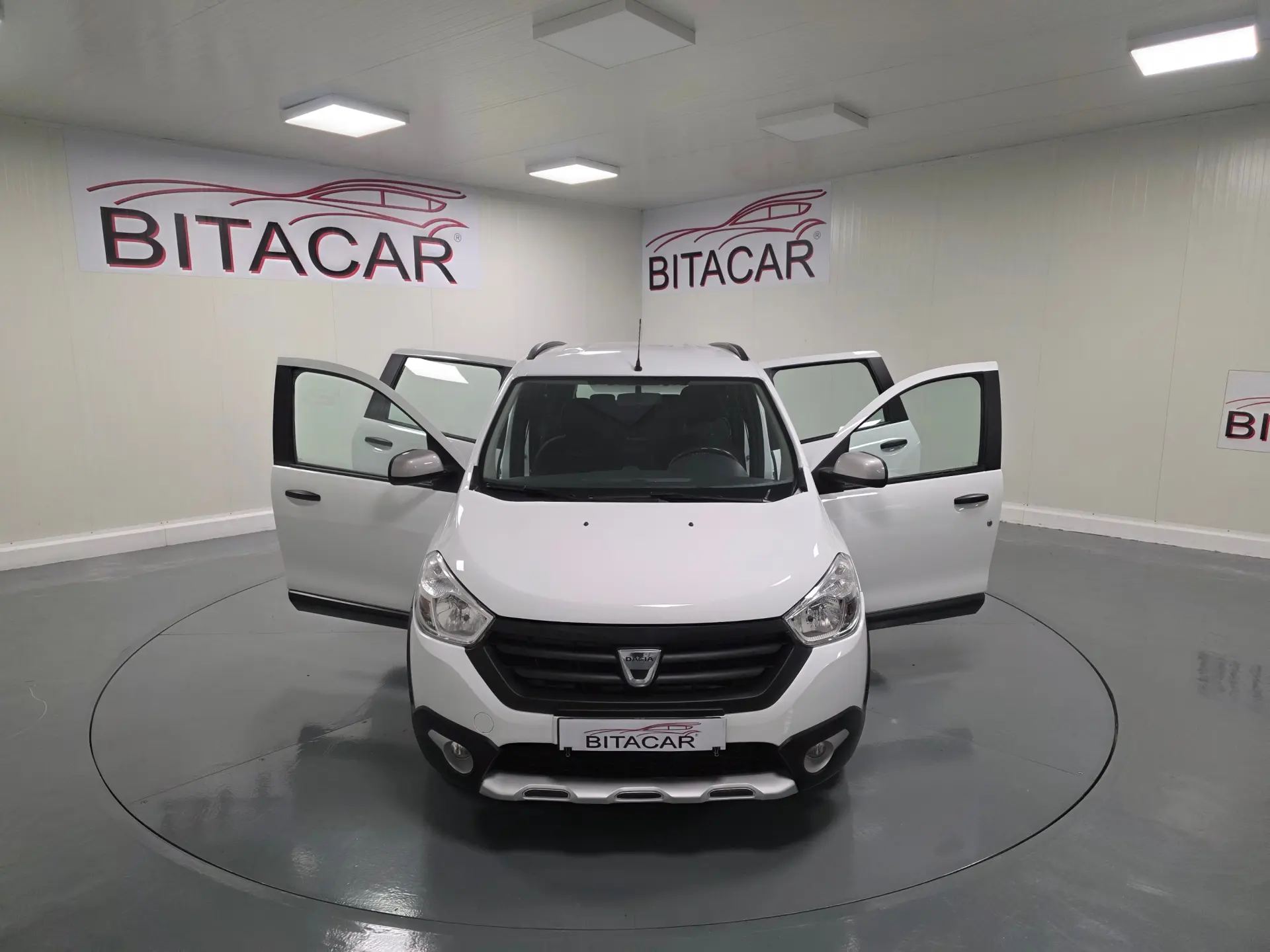 Dacia Lodgy 1.2 STEPWAY 45
