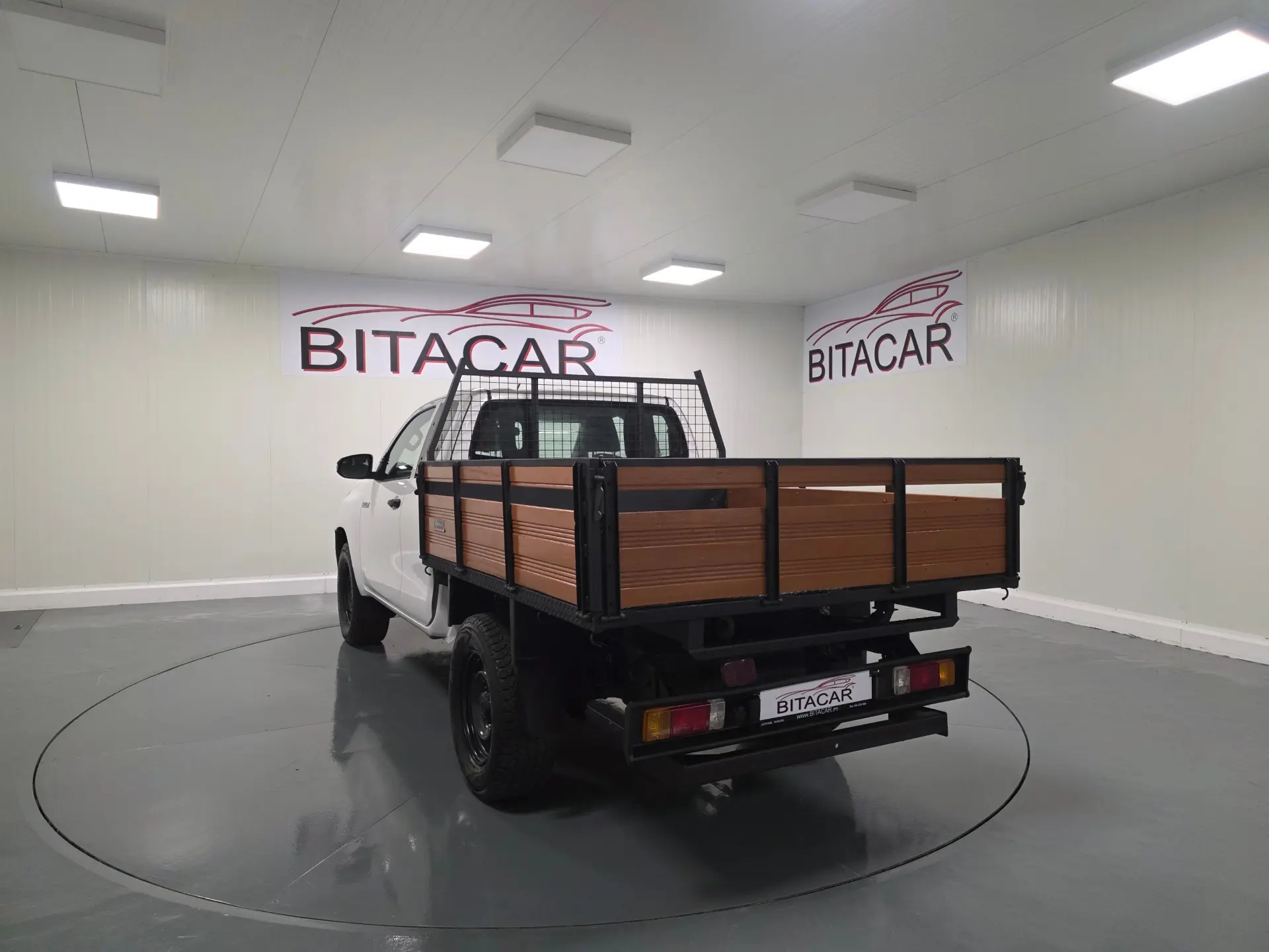Toyota Hilux 2.4 D-4D 2WD CD 6