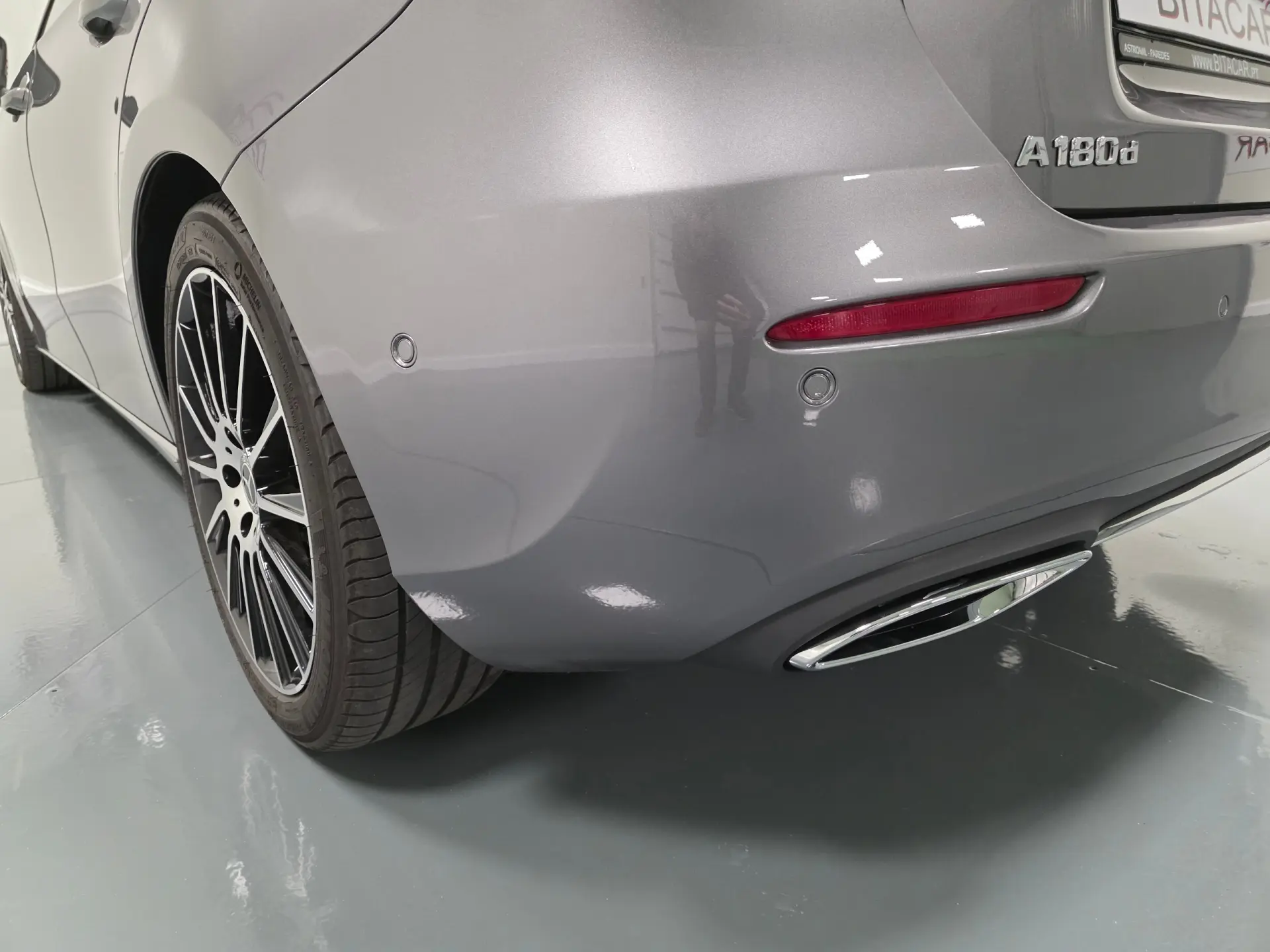 Mercedes-Benz A 180 D PROGRESSIVE 4