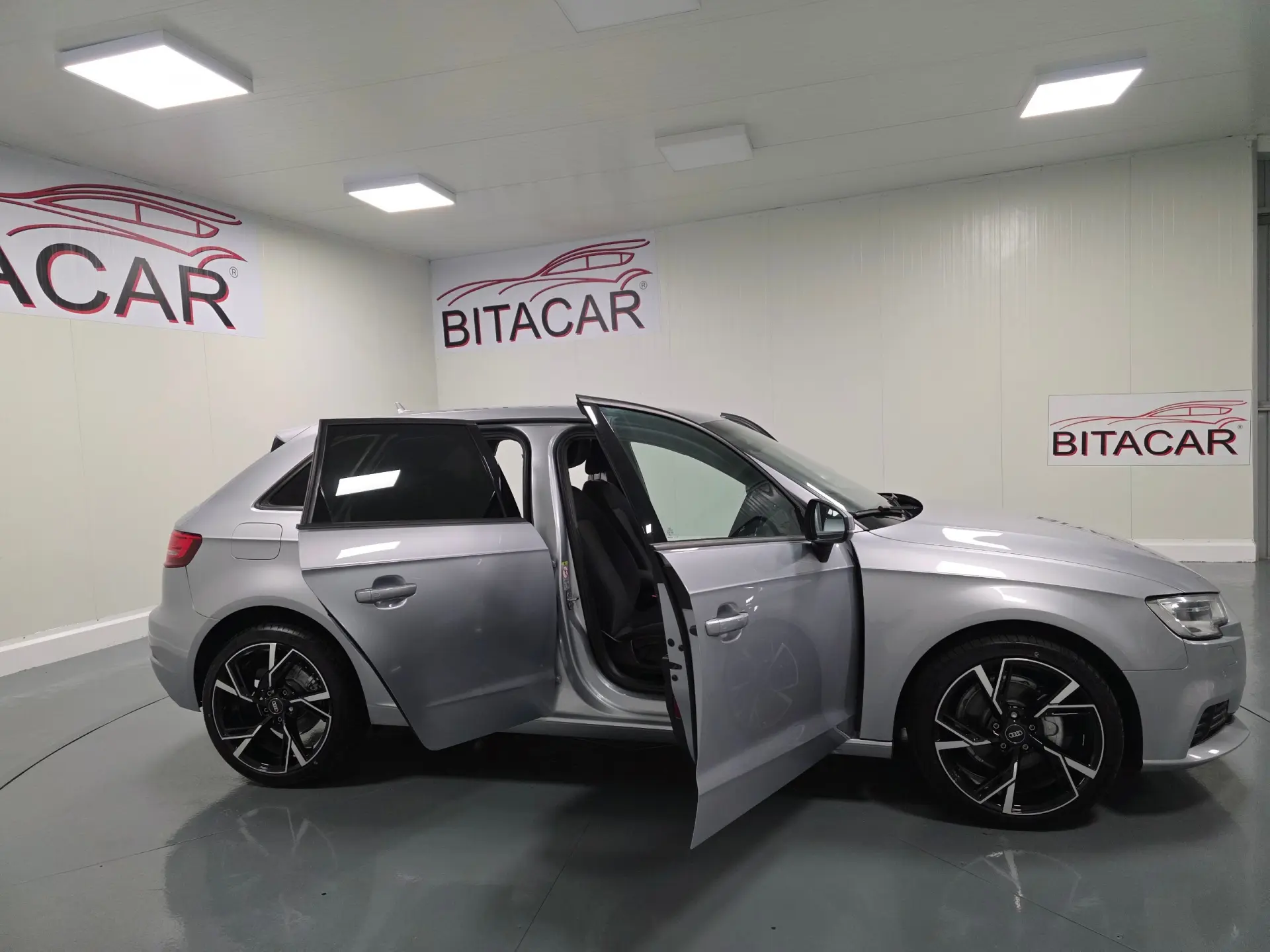 Audi A3 Sportback 1.6 TDI Design 17